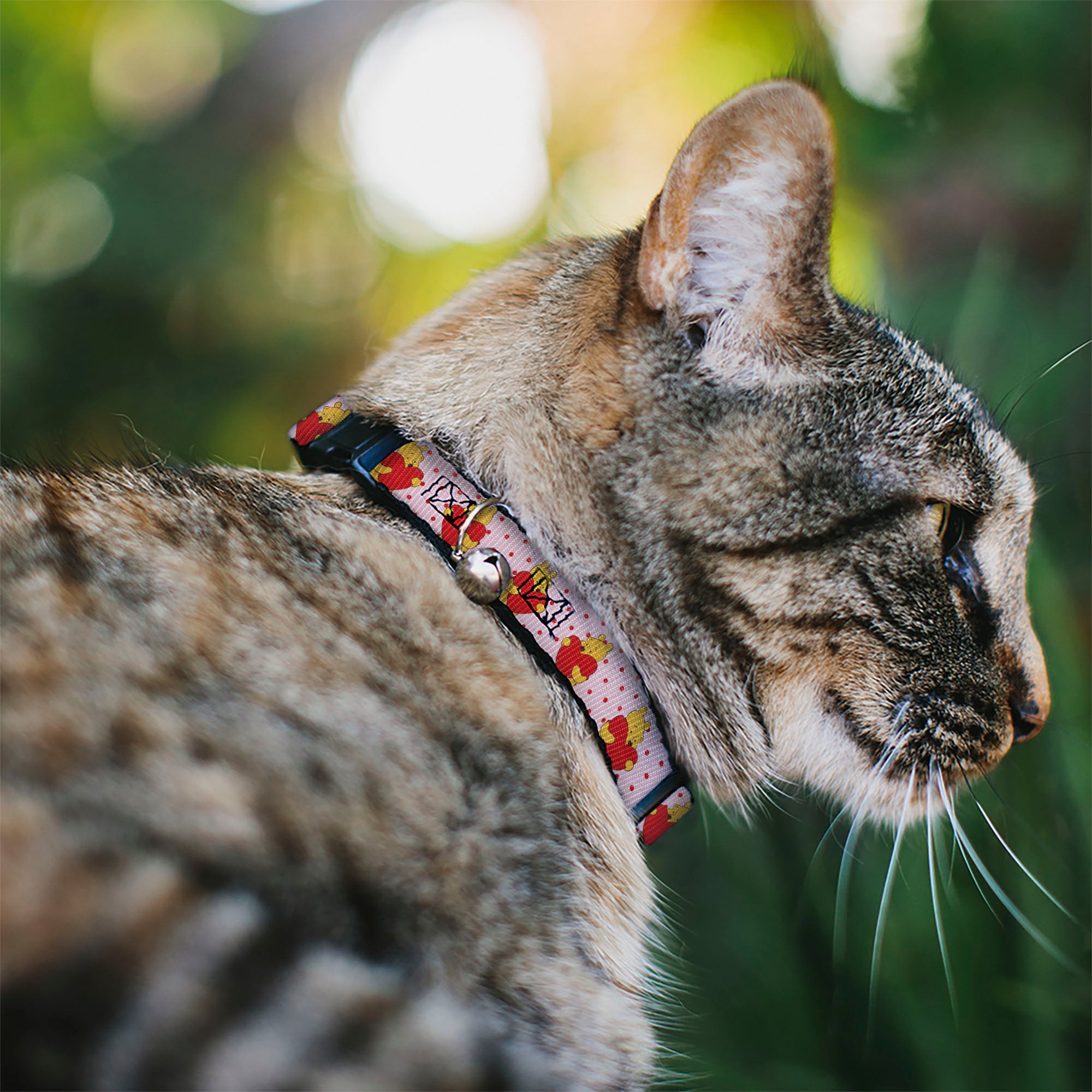 Breakaway Cat Collar with Bell - Winnie the Pooh Hugging Heart Valentine's Day Pose Pink/Red