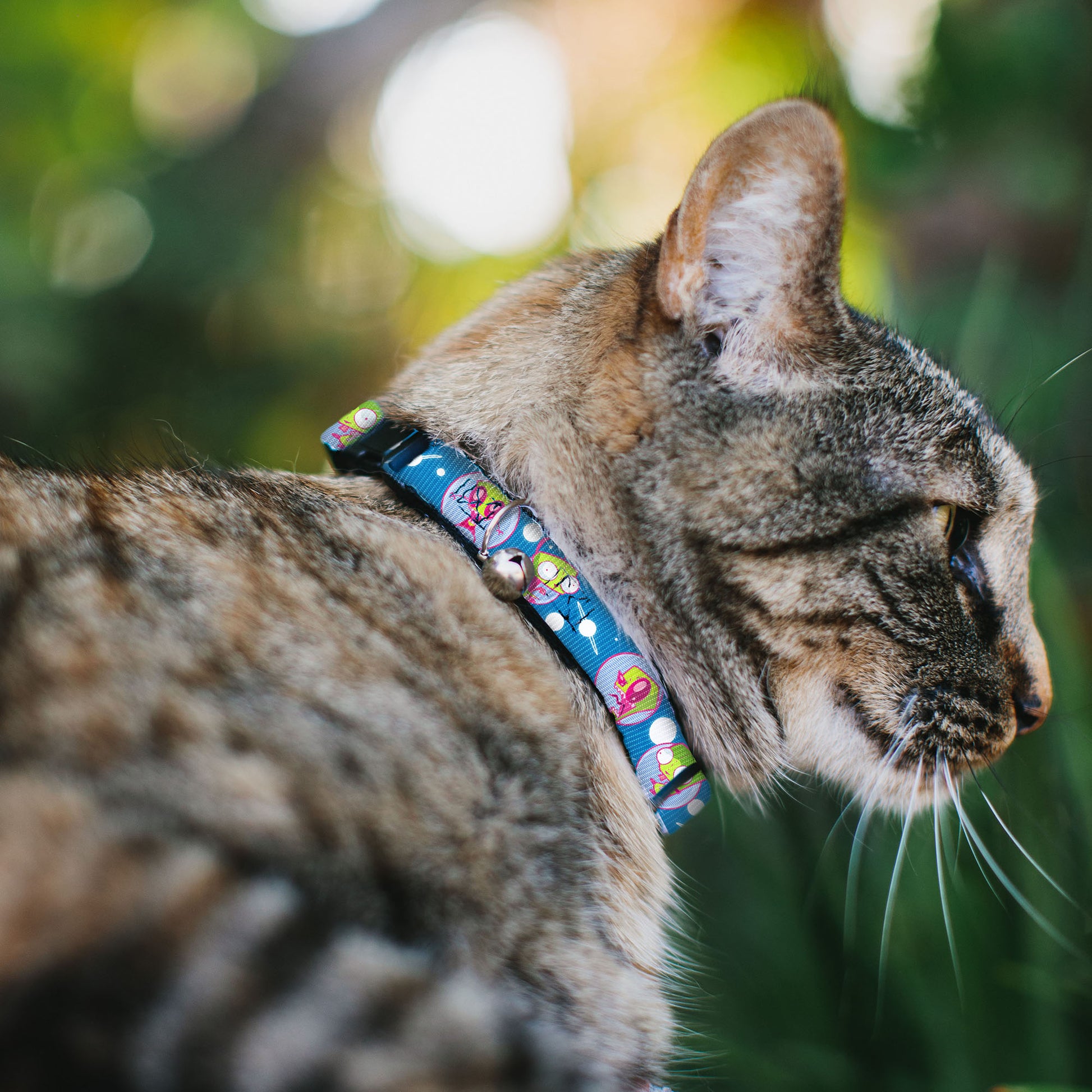 Breakaway Cat Collar with Bell - Invader Zim and GIR Poses and Planets Blue/White Breakaway Cat Collars Invader Zim