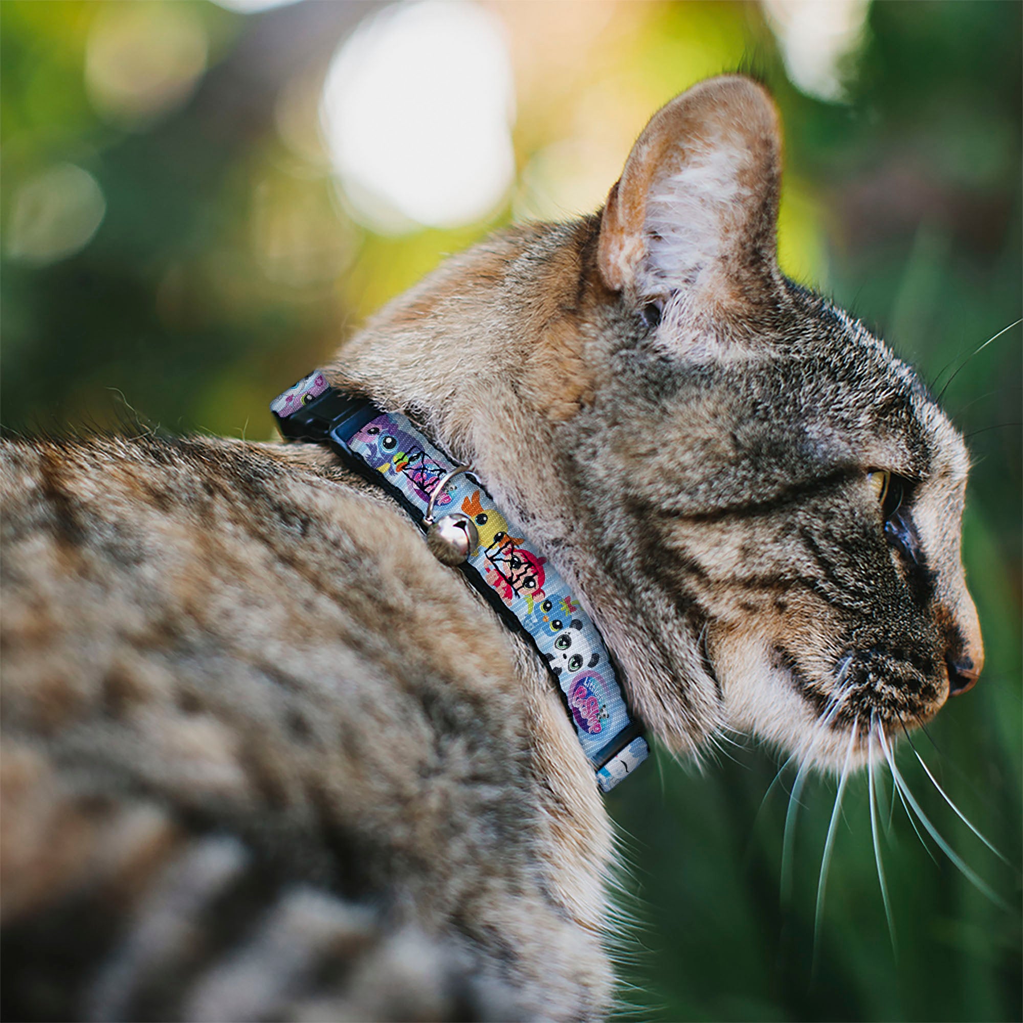Breakaway Cat Collar with Bell - LITTLEST PET SHOP Animal Poses Stripe Blues