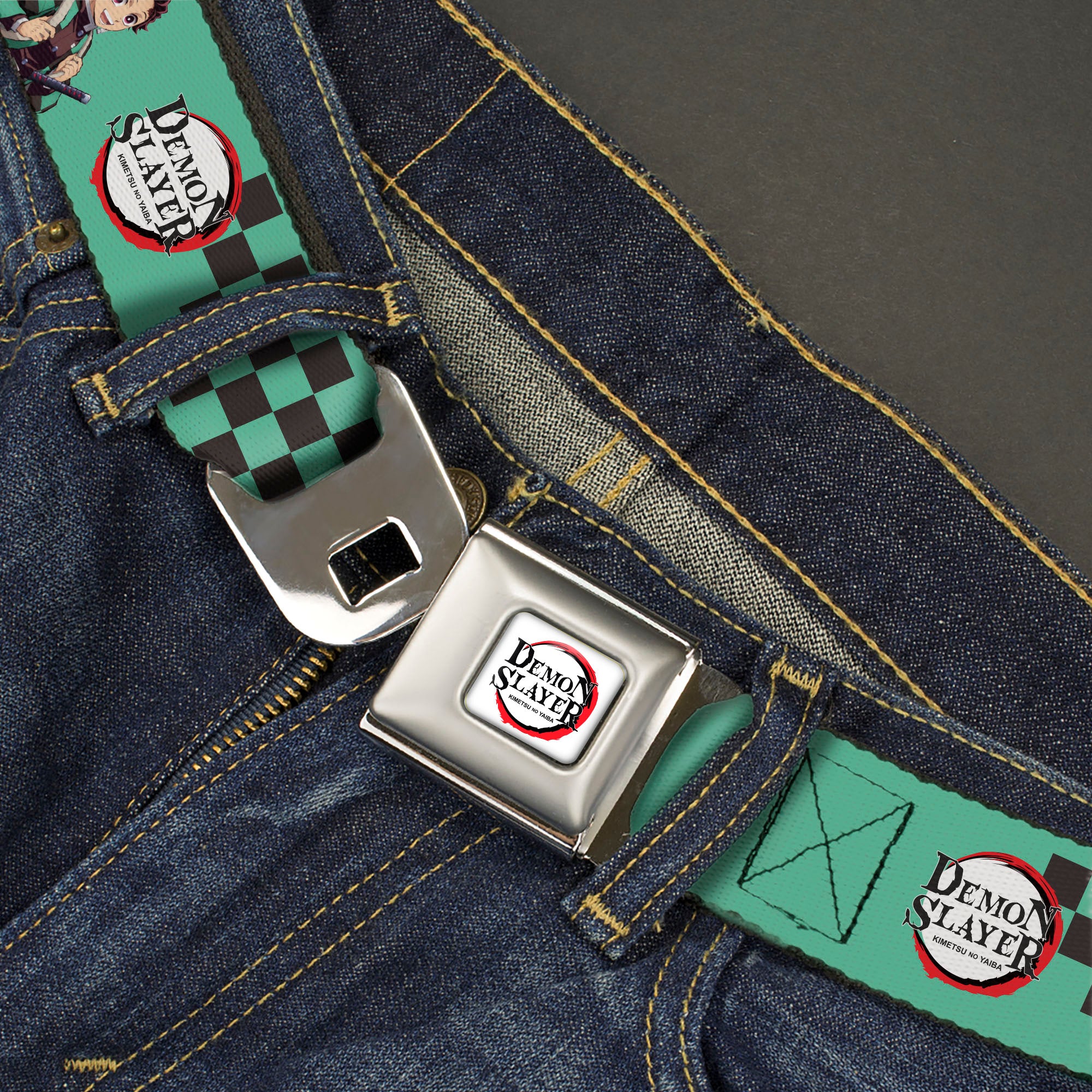 DEMON SLAYER Title Logo Full Color White Seatbelt Belt - DEMON SLAYER Tanjiro Kamado Backpack Pose Checker Green/Black Webbing