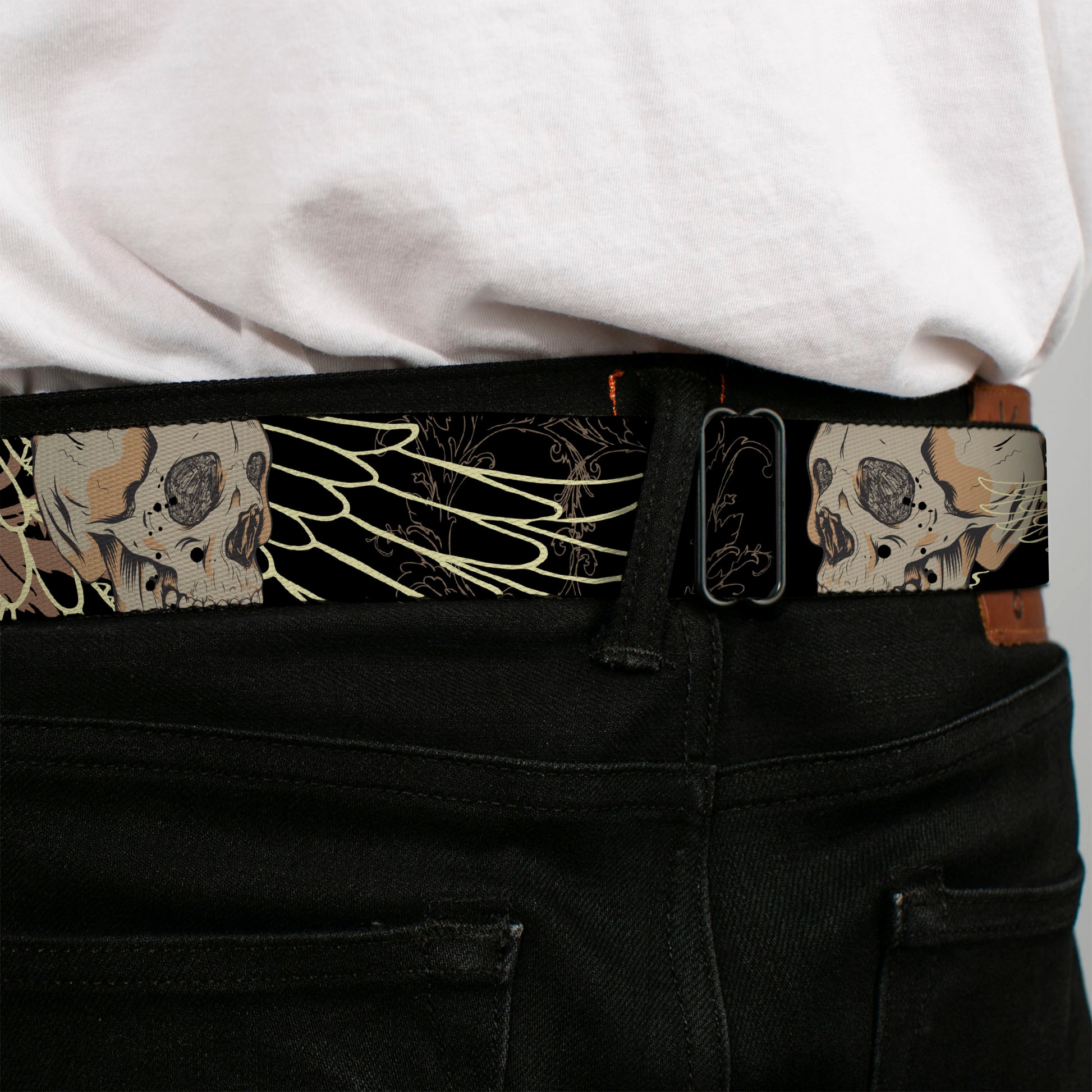 BD Wings Logo CLOSE-UP Full Color Black Silver Seatbelt Belt - BD Die Hard Skull 02 Webbing Seatbelt Belts Buckle-Down