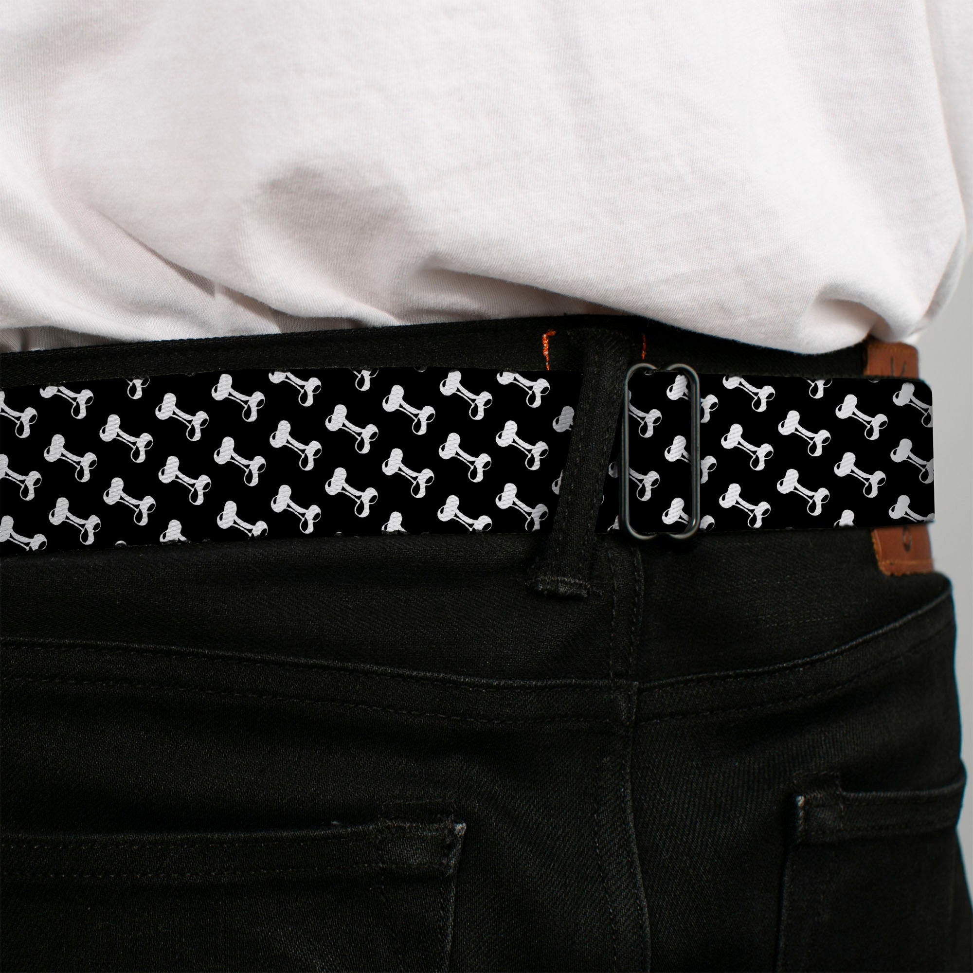 BD Wings Logo CLOSE-UP Full Color Black Silver Seatbelt Belt - Dog Bone Black/White Webbing Seatbelt Belts Buckle-Down