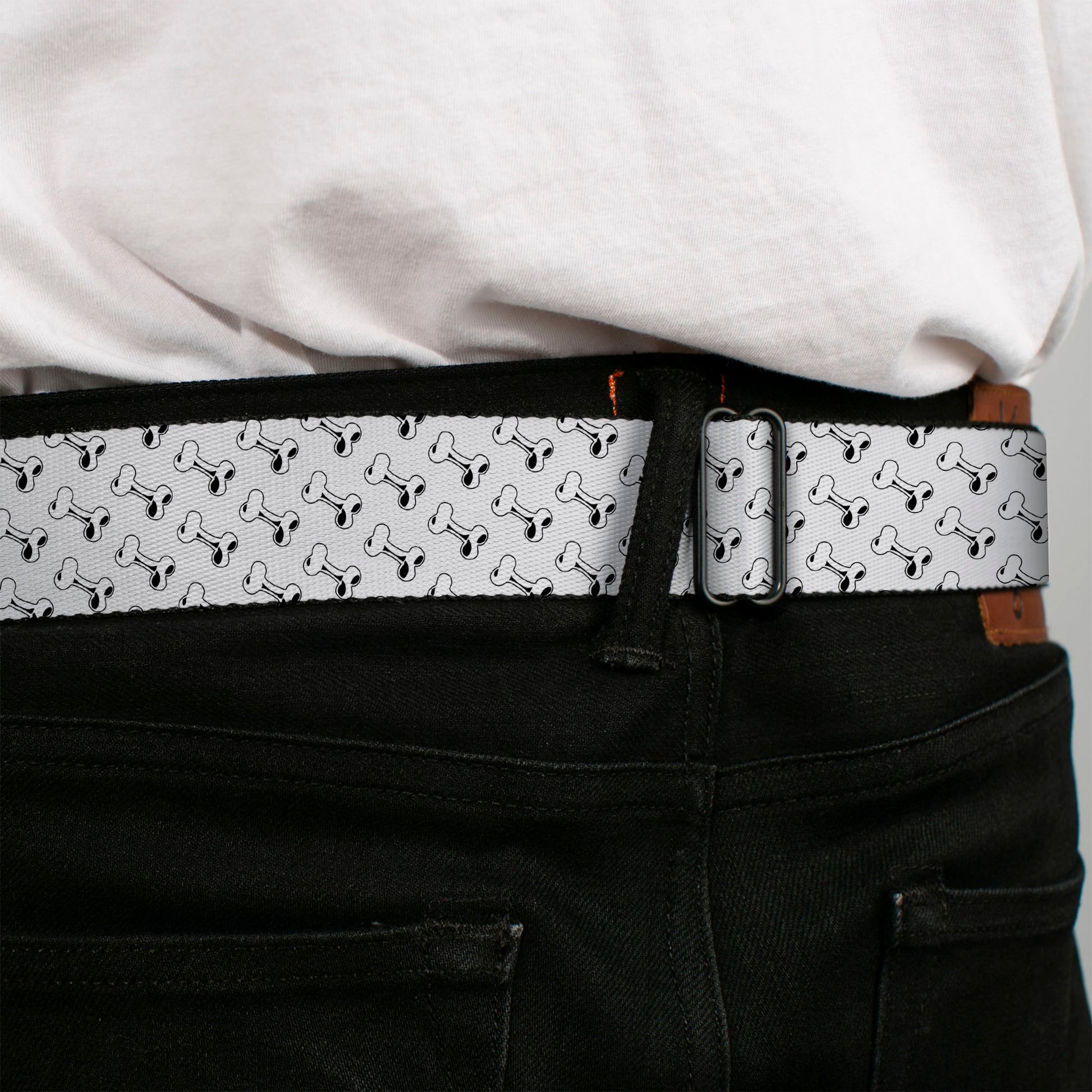 BD Wings Logo CLOSE-UP Full Color Black Silver Seatbelt Belt - Dog Bone White/Black Webbing Seatbelt Belts Buckle-Down