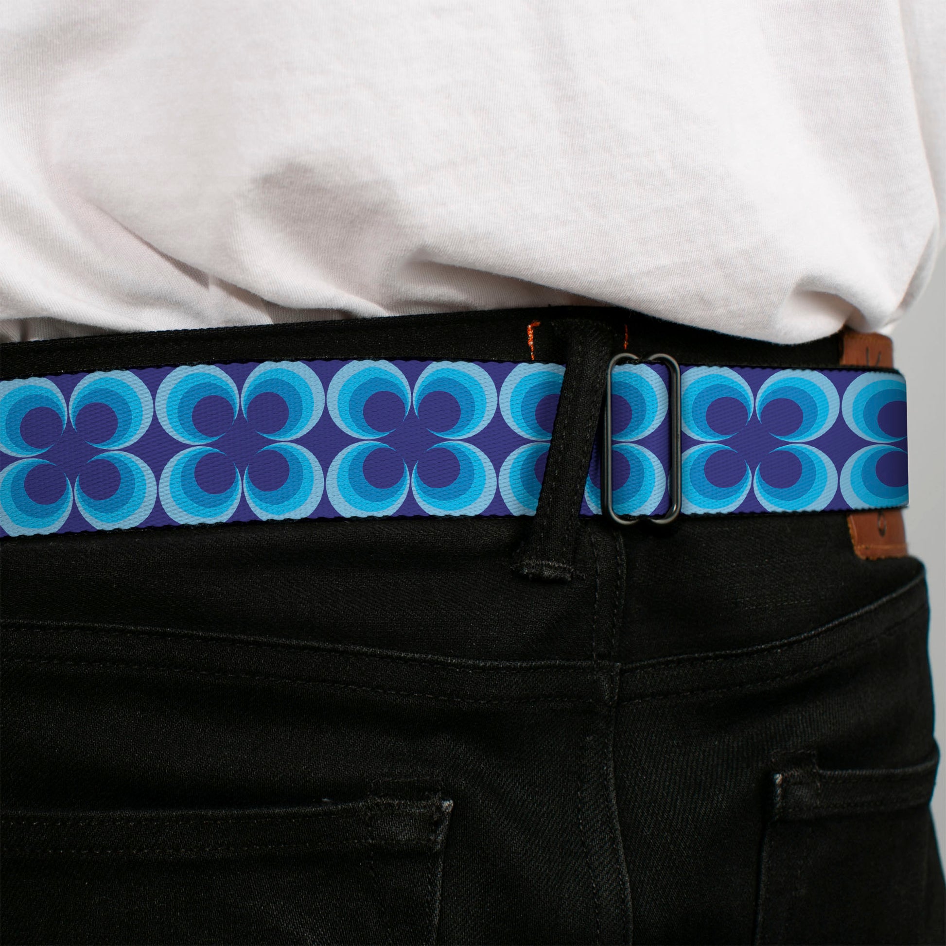 BD Wings Logo CLOSE-UP Full Color Black Silver Seatbelt Belt - Four Dot Gradient Royal/Blues Webbing Seatbelt Belts Buckle-Down