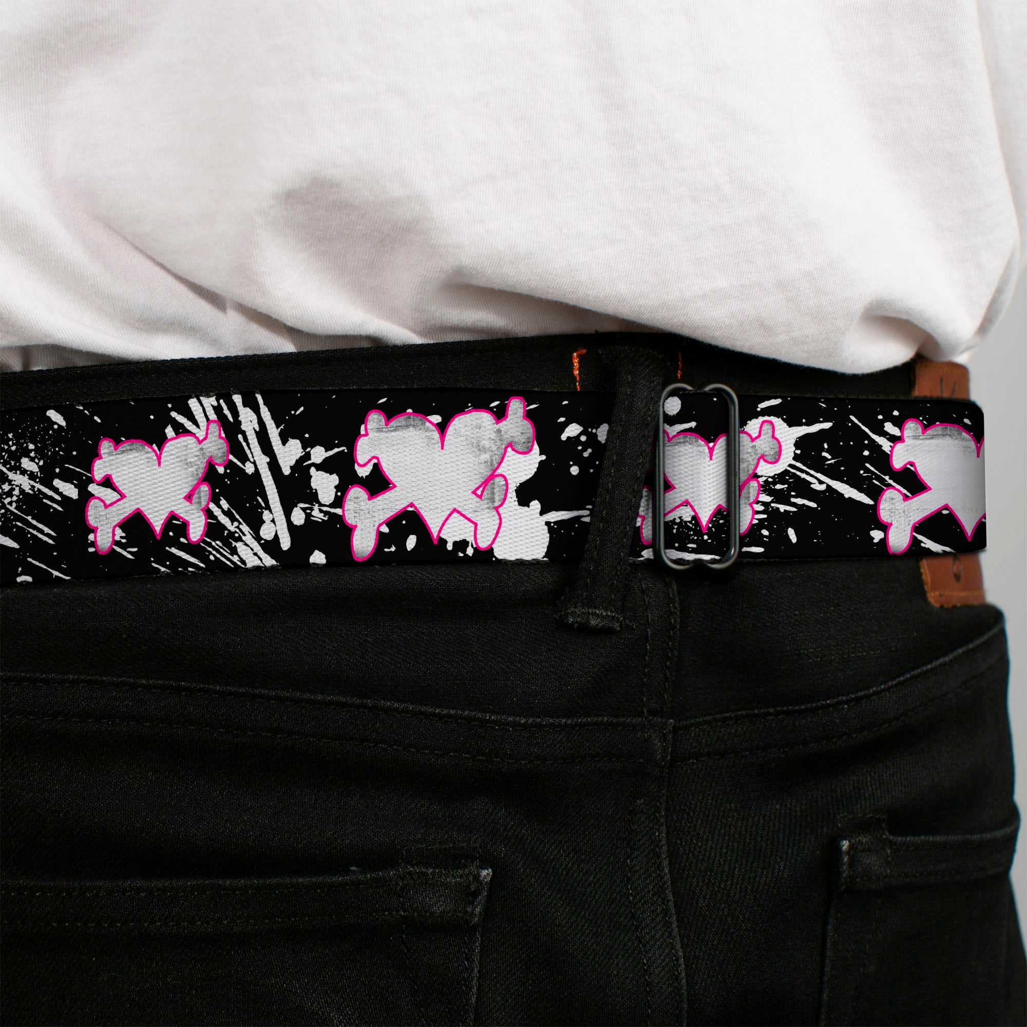 BD Wings Logo CLOSE-UP Full Color Black Silver Seatbelt Belt - Heart & Cross Bones w/Splatter Black/White Webbing Seatbelt Belts Buckle-Down