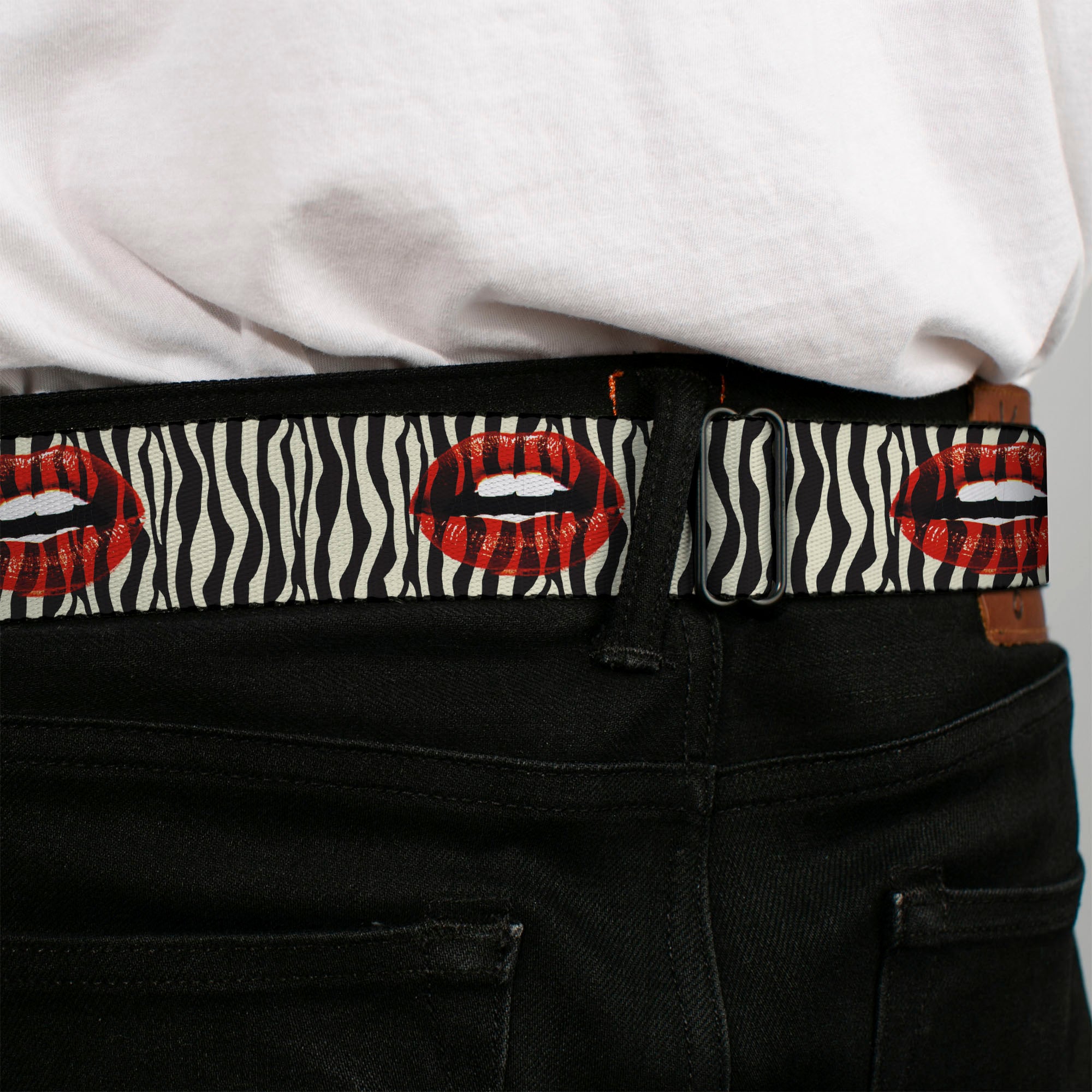 BD Wings Logo CLOSE-UP Full Color Black Silver Seatbelt Belt - Mouth Zebra Webbing Seatbelt Belts Buckle-Down