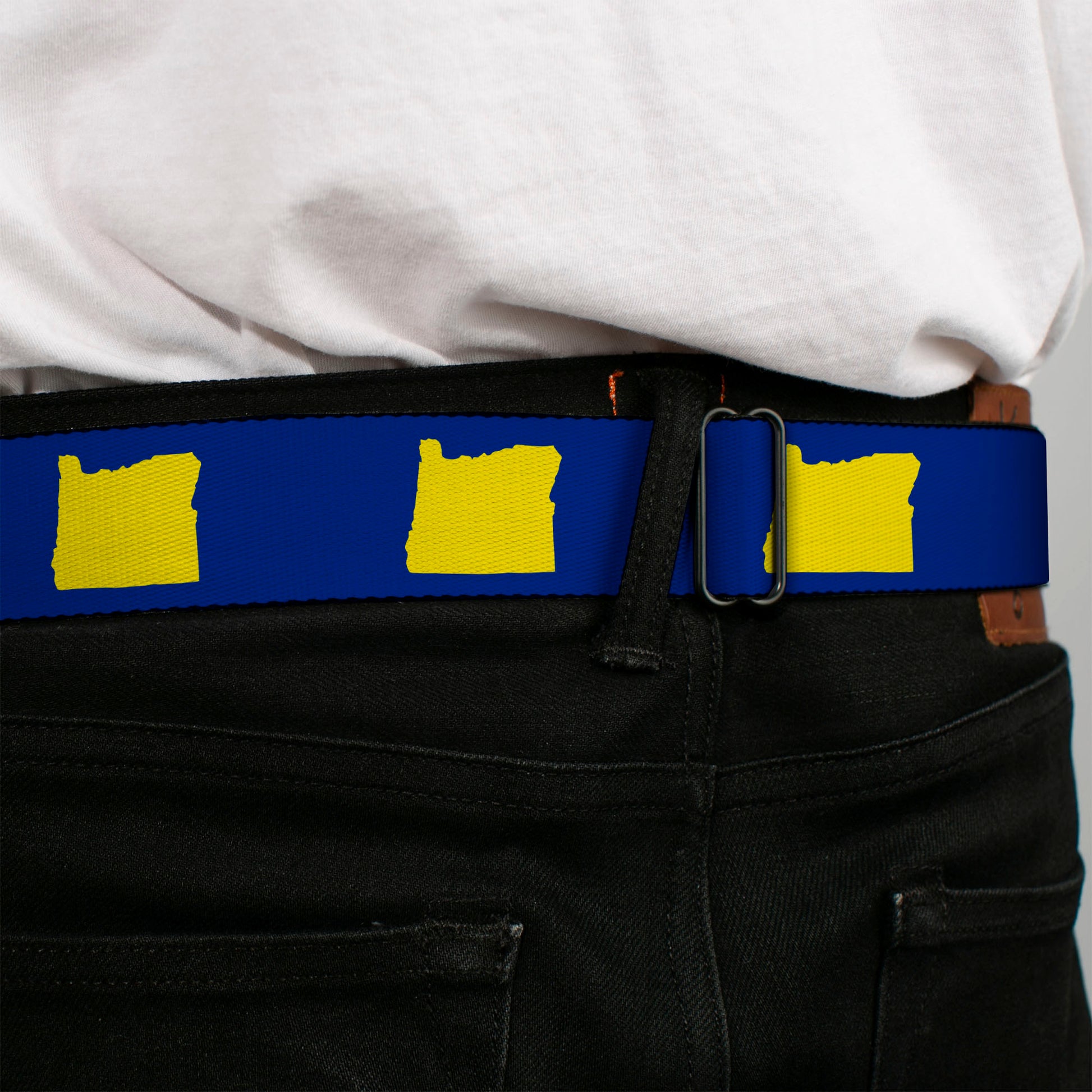 BD Wings Logo CLOSE-UP Full Color Black Silver Seatbelt Belt - Oregon State Silhouette Blue/Yellow Webbing Seatbelt Belts Buckle-Down
