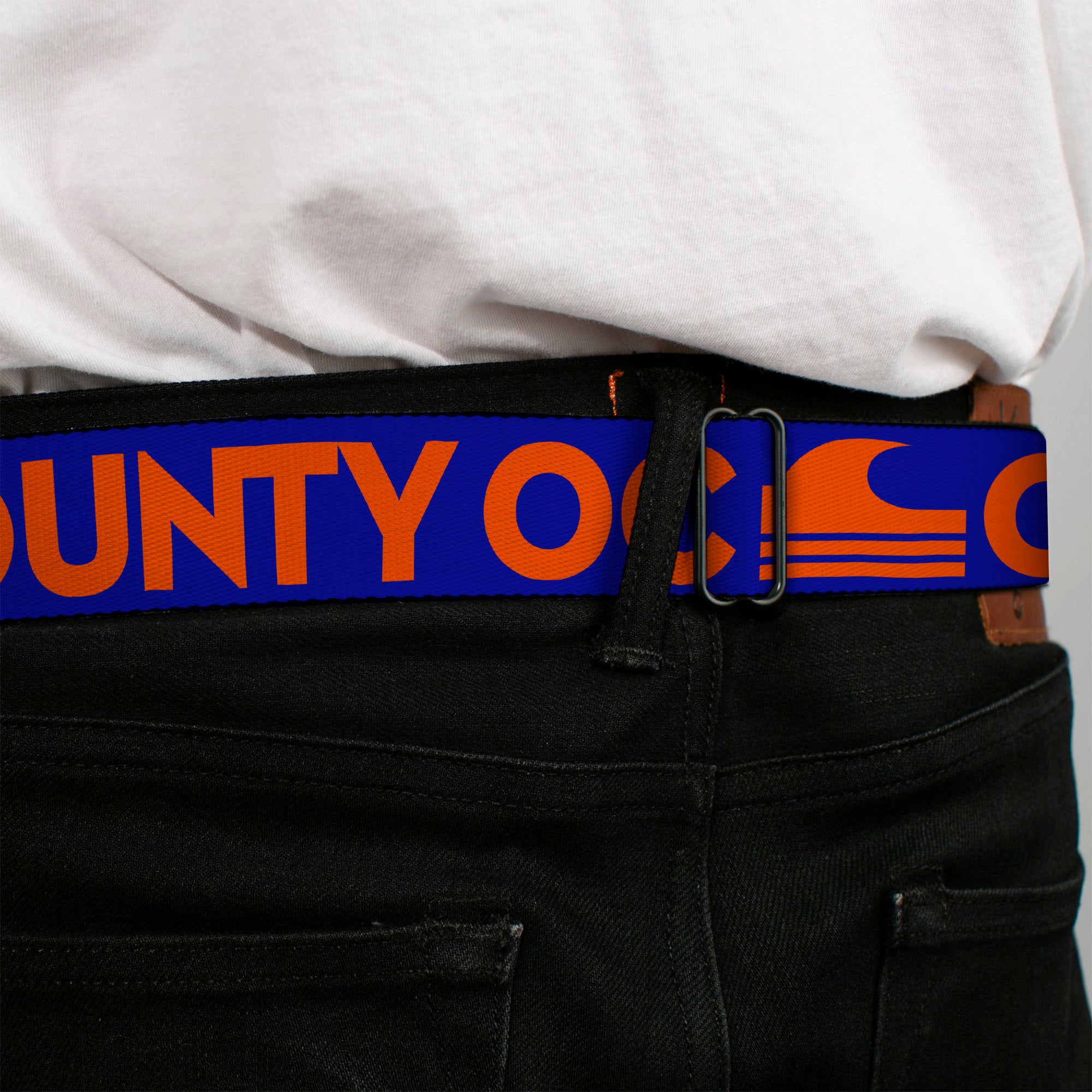 BD Wings Logo CLOSE-UP Full Color Black Silver Seatbelt Belt - ORANGE COUNTY/Wave Icon Blue/Orange Webbing Seatbelt Belts Buckle-Down