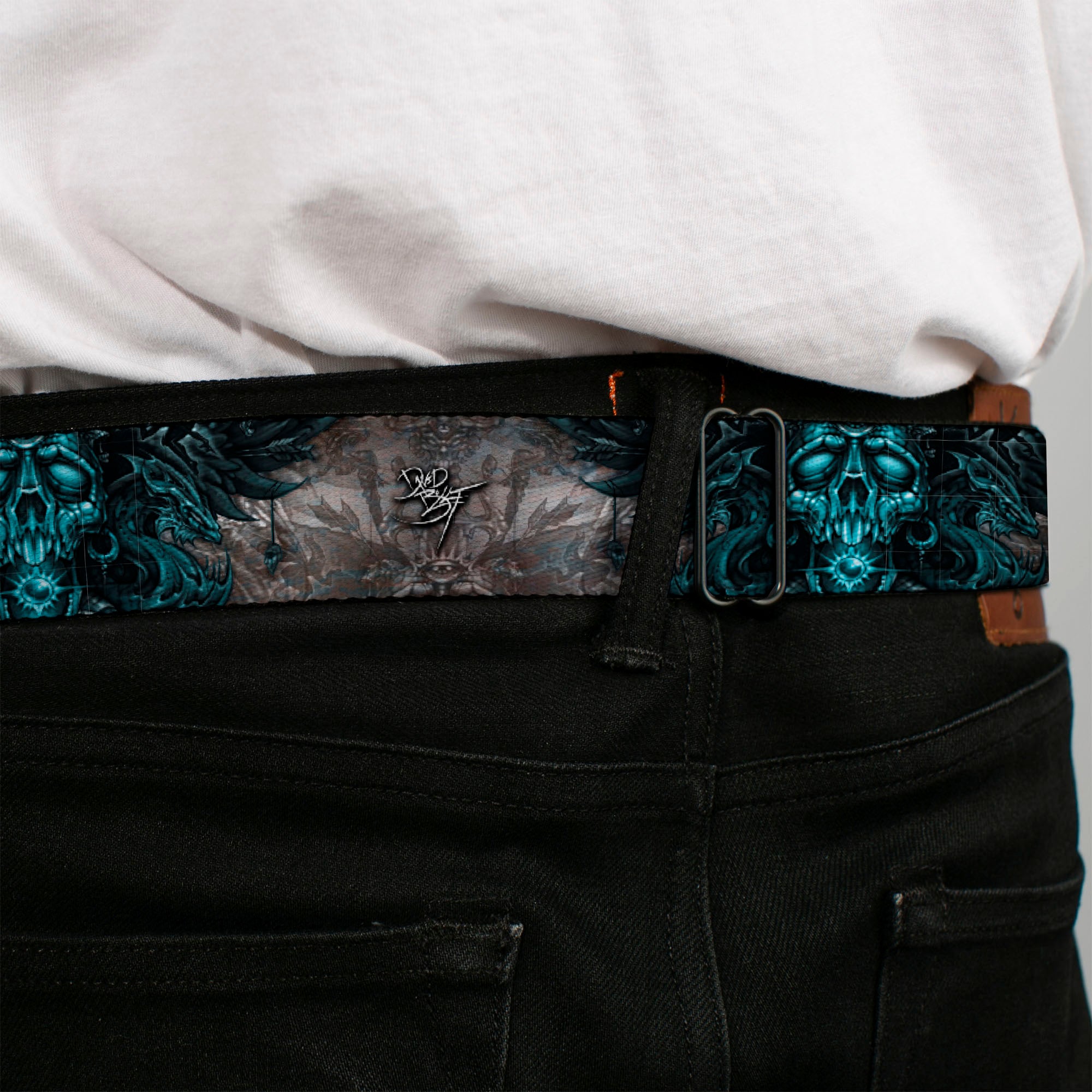 BD Wings Logo CLOSE-UP Full Color Black Silver Seatbelt Belt - TJ-Star Machine Webbing Seatbelt Belts Tattoo Johnny
