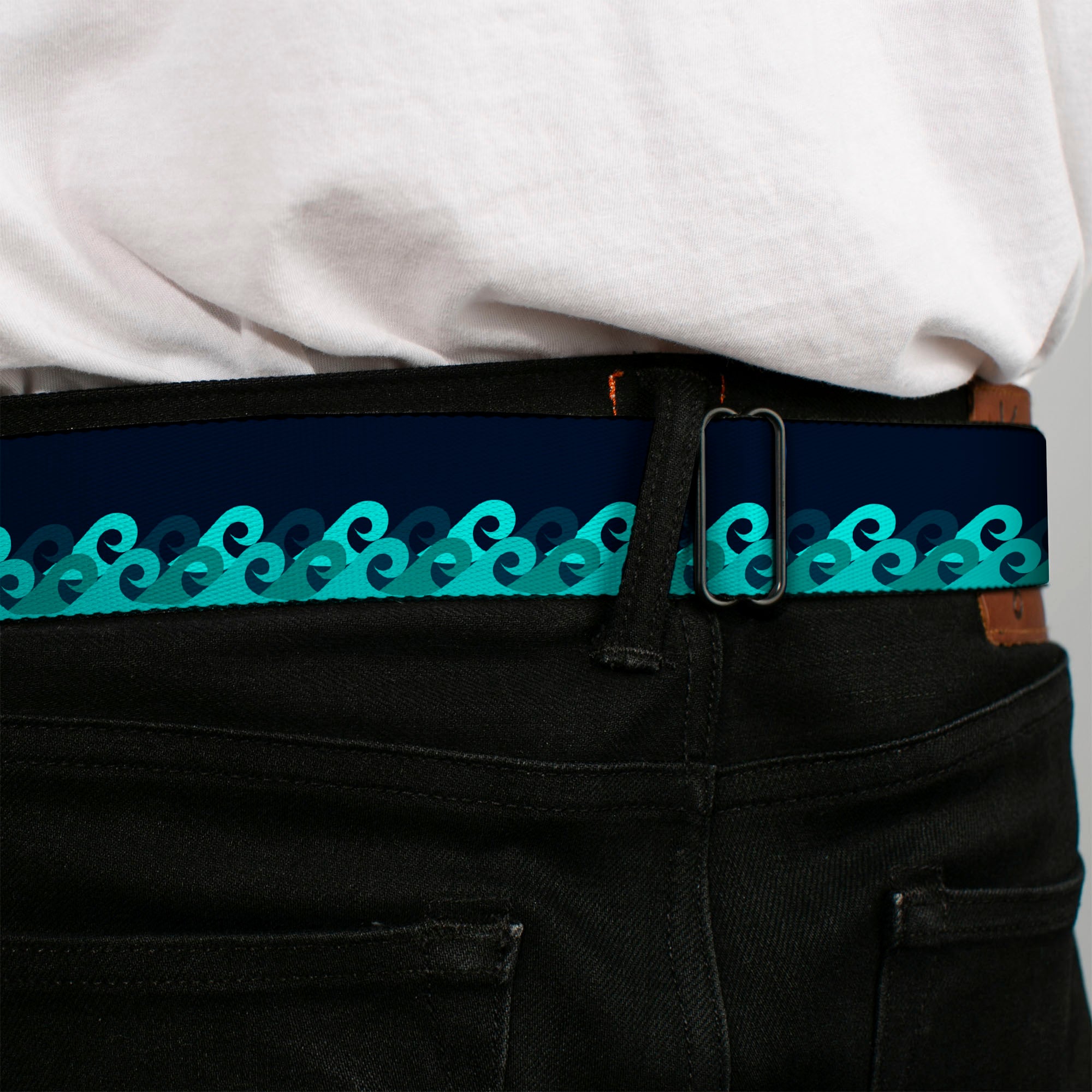 BD Wings Logo CLOSE-UP Full Color Black Silver Seatbelt Belt - Waves Navy/Blue Shades Webbing Seatbelt Belts Buckle-Down