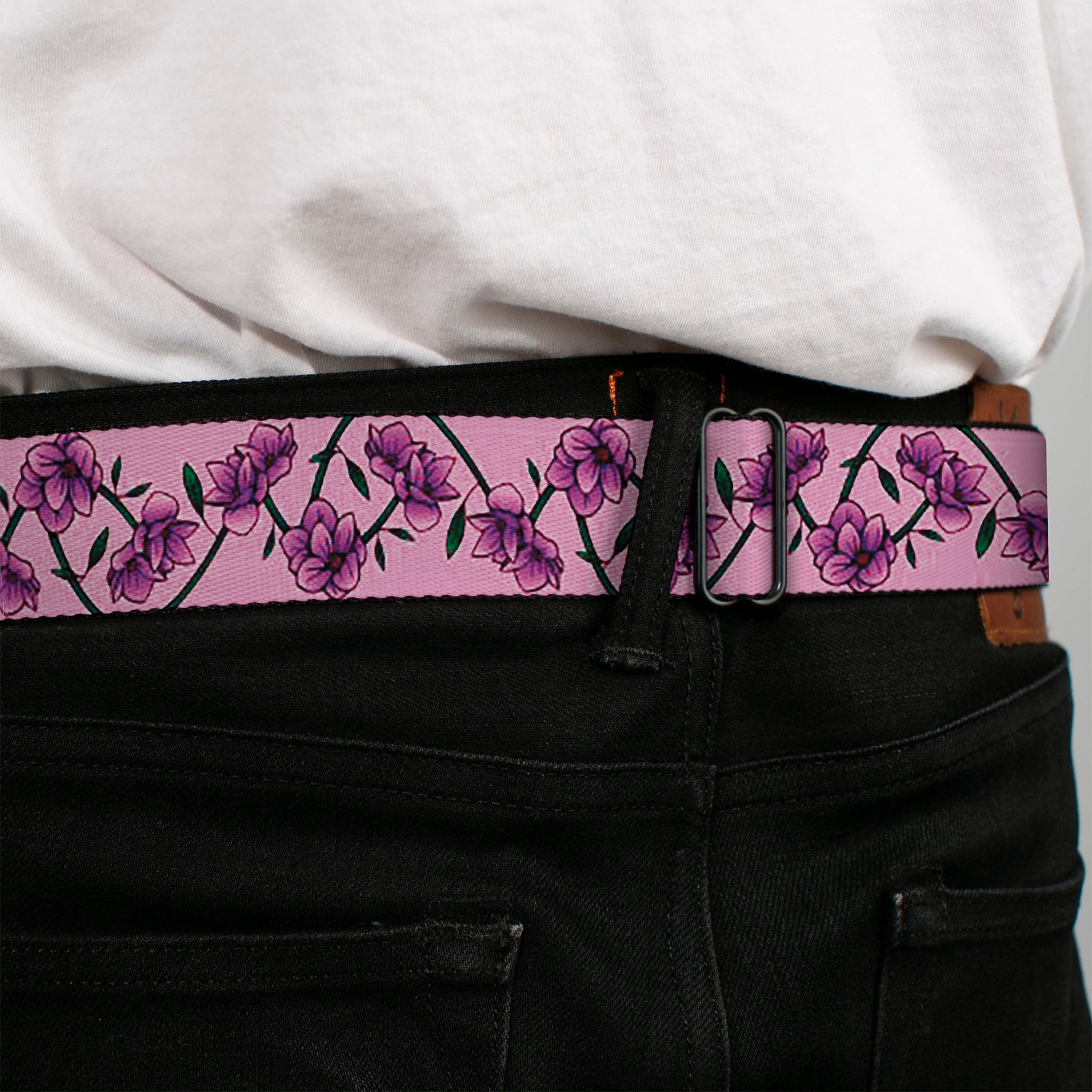 BD Wings Logo CLOSE-UP Black/Silver Seatbelt Belt - Floral Chain Pink Webbing Seatbelt Belts Buckle-Down