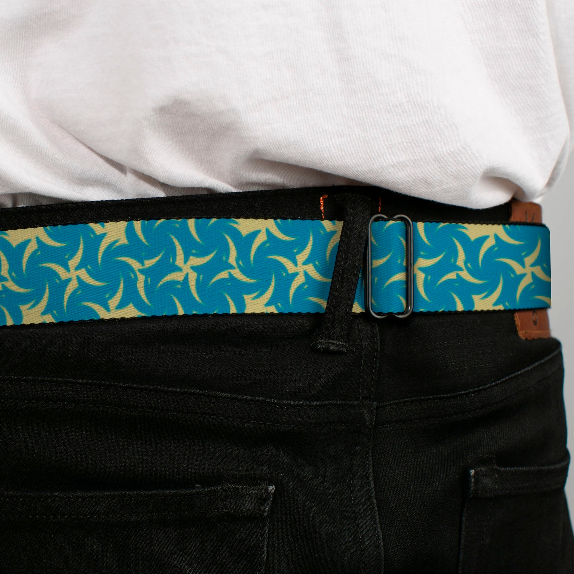 BD Wings Logo CLOSE-UP Full Color Black Silver Seatbelt Belt - Pinwheel Plumes Beige/Turquoise Webbing Seatbelt Belts Buckle-Down