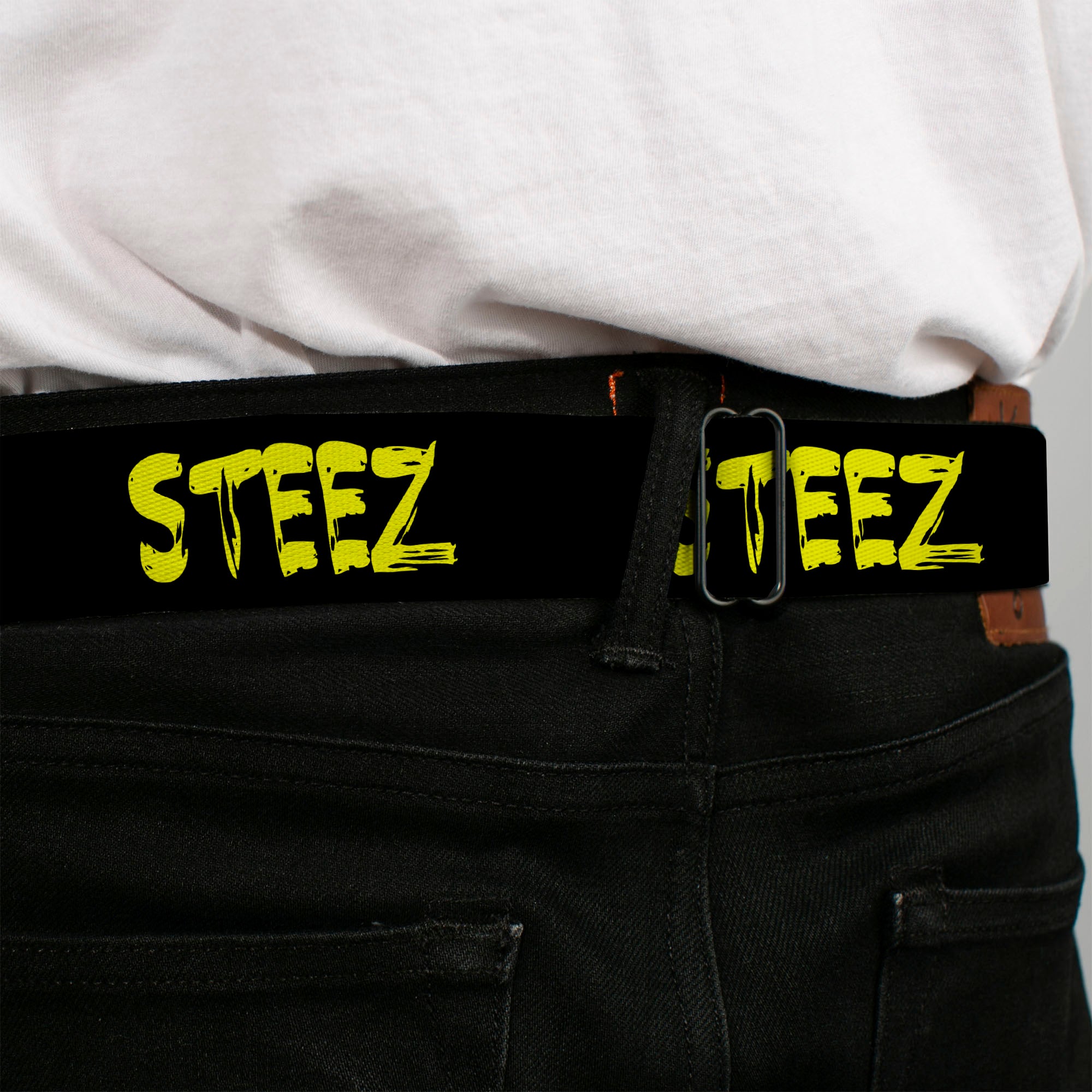 BD Wings Logo CLOSE-UP Full Color Black Silver Seatbelt Belt - STEEZ Brushed Black/Yellow Webbing Seatbelt Belts Buckle-Down