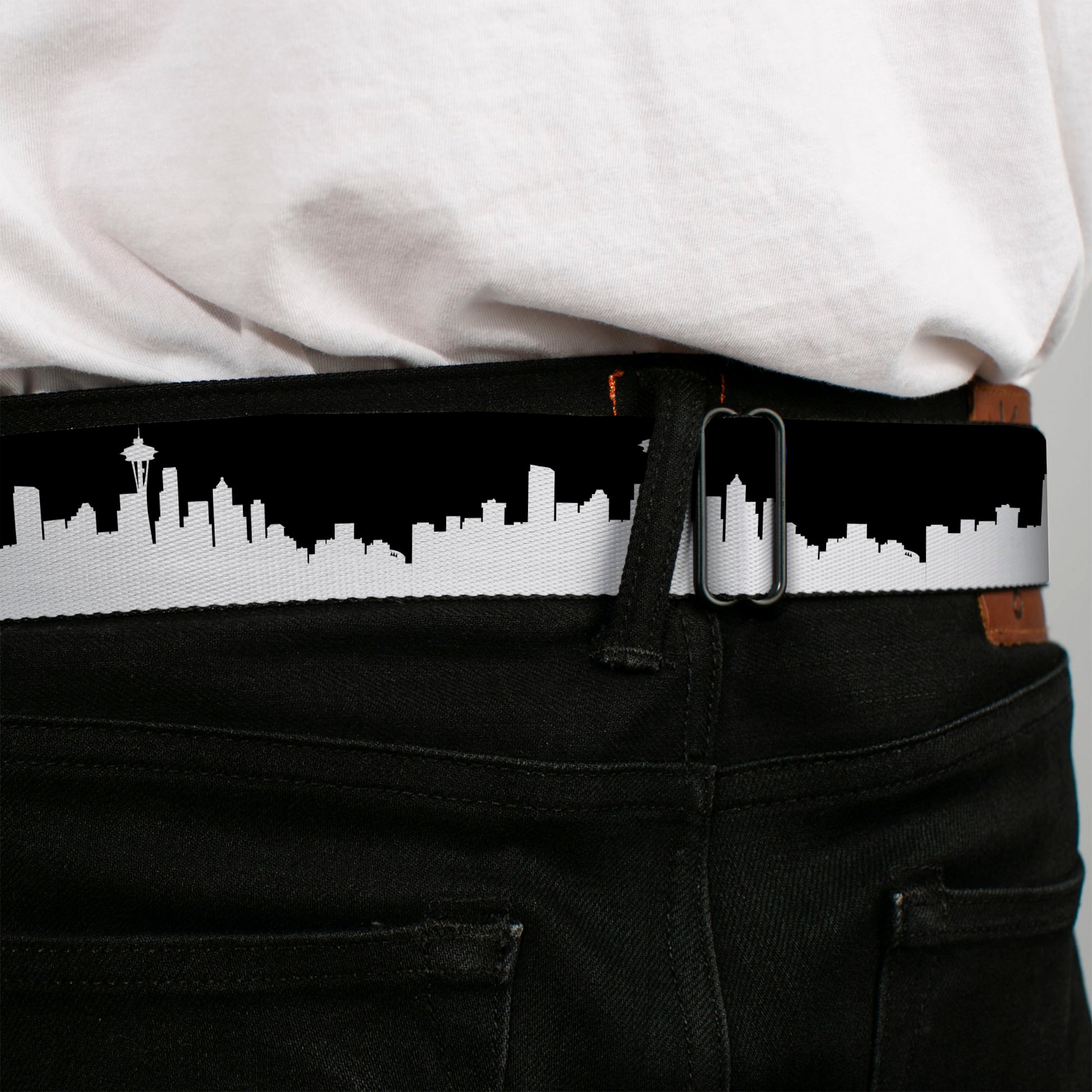 BD Wings Logo CLOSE-UP Full Color Black Silver Seatbelt Belt - Seattle Solid Skyline Black/White Webbing Seatbelt Belts Buckle-Down