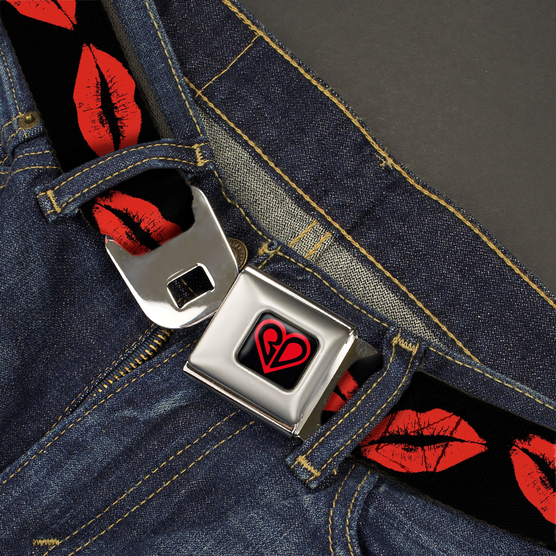 BD Heart Logo Full Color Black/Red Seatbelt Belt - Kisses Webbing Seatbelt Belts Buckle-Down
