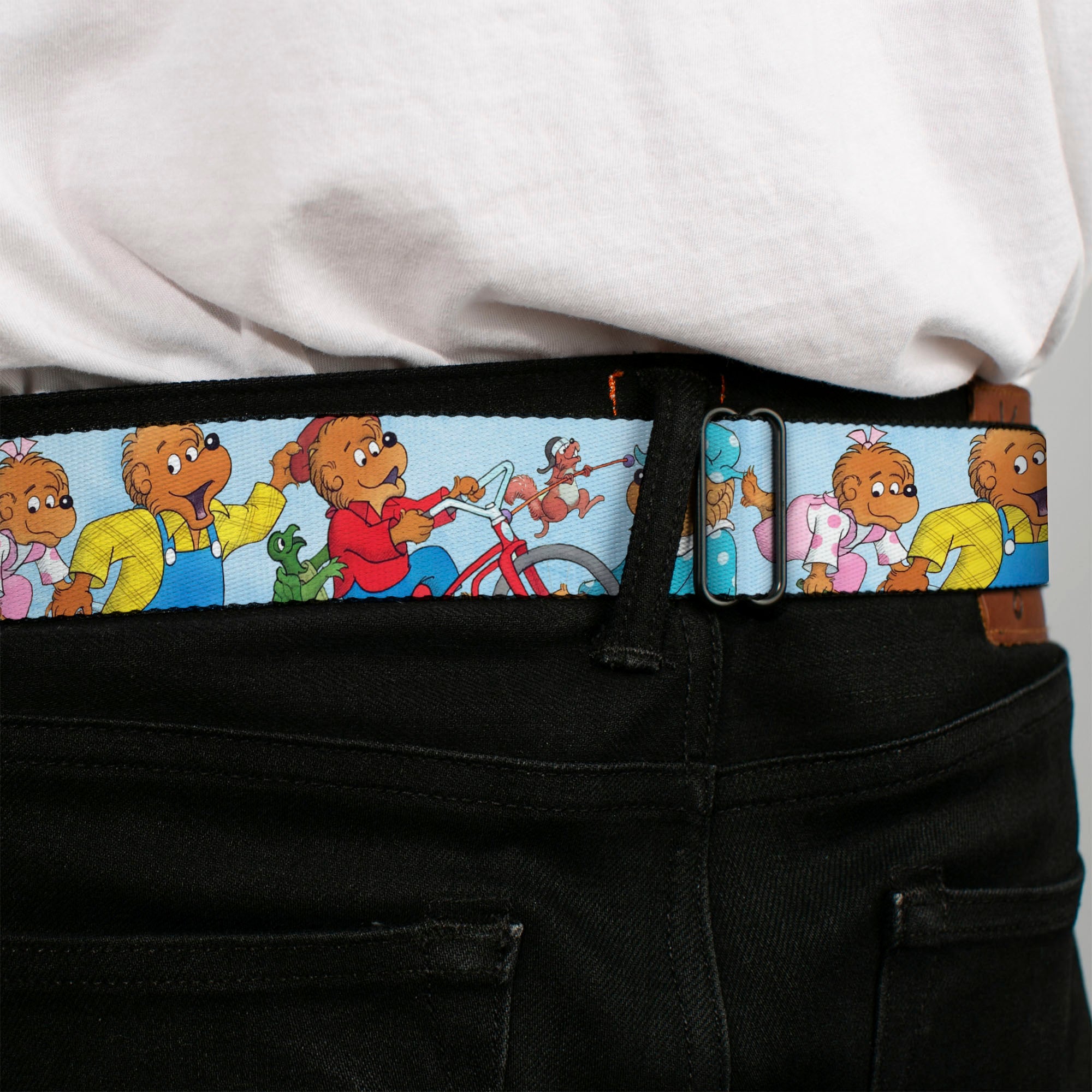 THE BERENSTAIN BEARS Full Color White/Blue Seatbelt Belt - The Berenstain Bears Family Fun Day Pose Light Blue Webbing