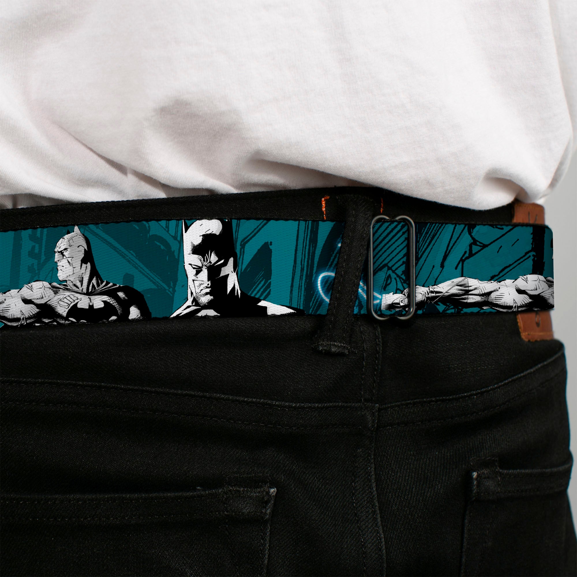 Batman Signal Full Color Black/White Seatbelt Belt - Batman Hush Grappling Hook/Standing Poses Aqua/Black/Grays Webbing Seatbelt Belts DC Comics