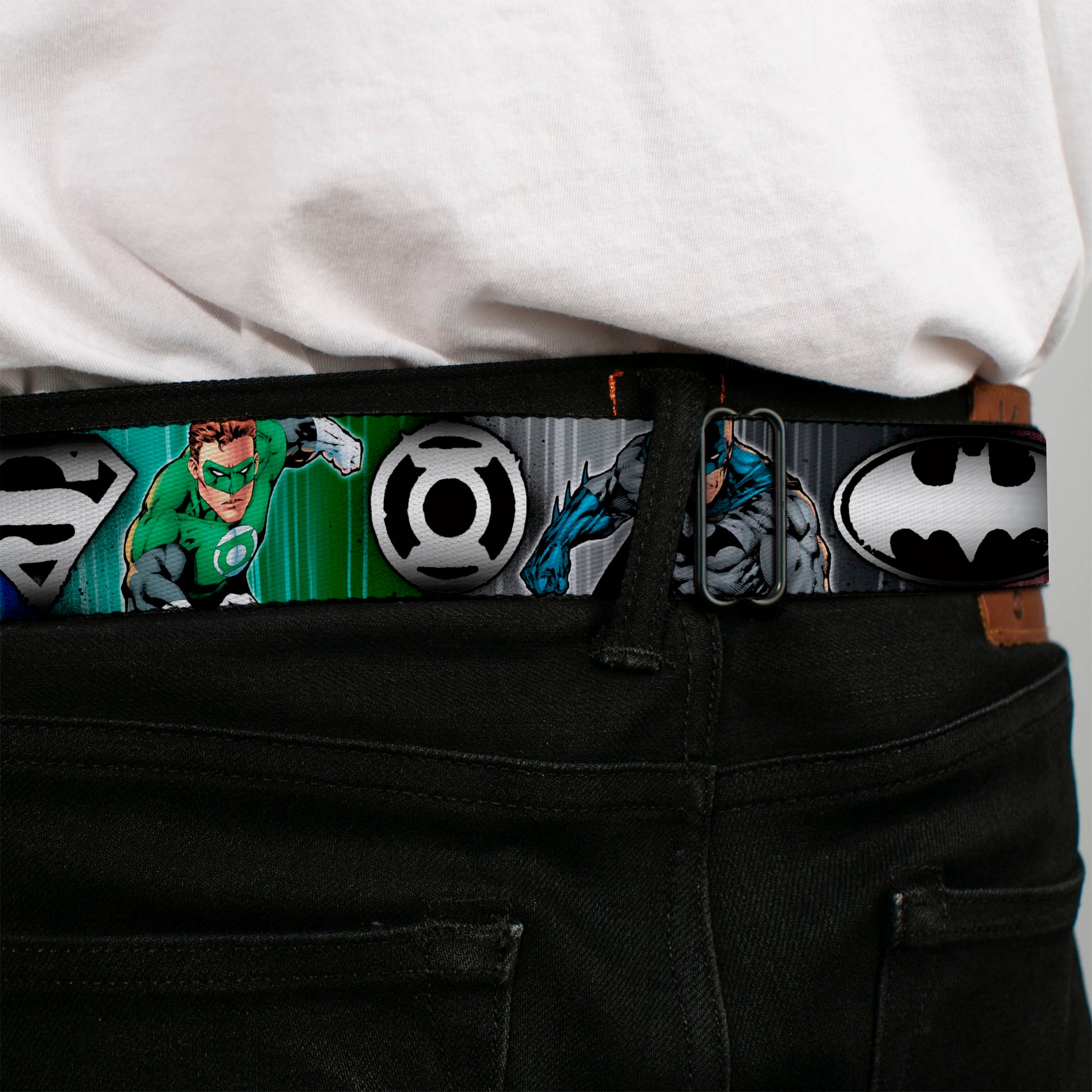 DC Round Logo Black/Silver Seatbelt Belt - Justice League Elite Forces Superheroes Pose/Logos Webbing Seatbelt Belts DC Comics