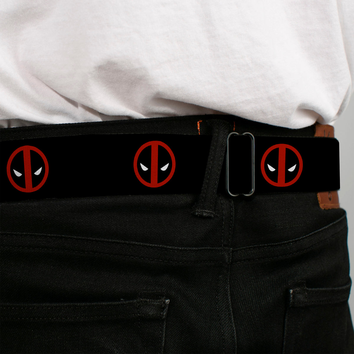 Deadpool Logo Full Color Black/Red/White Seatbelt Belt - Deadpool Logo Black/Red/White Webbing Seatbelt Belts Marvel Comics