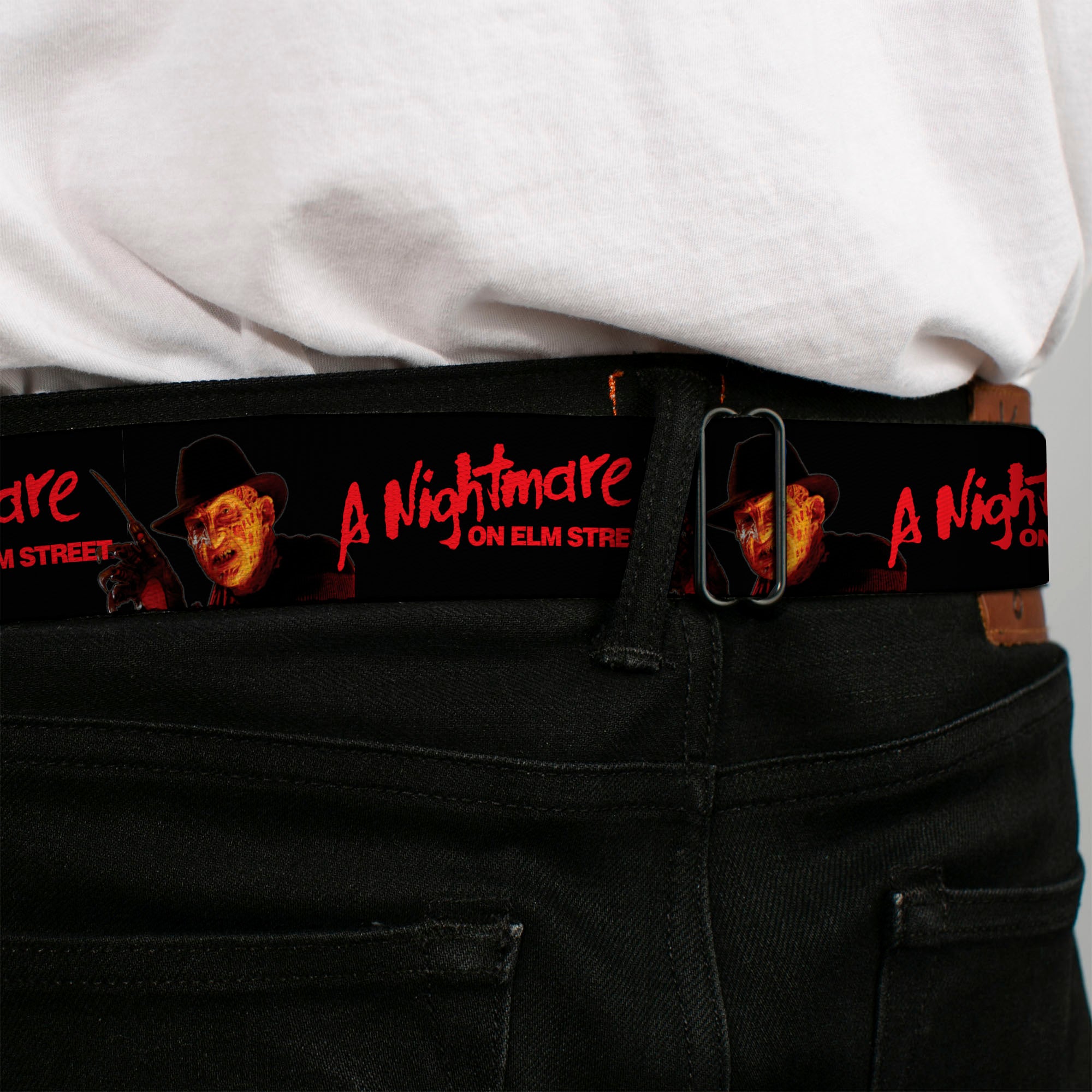 A NIGHTMARE ON ELM STREET Title Logo Full Color Black/Red Seatbelt Belt - A NIGHTMARE ON ELM STREET Freddy Krueger Blade Glove Pose Black/Red Webbing Seatbelt Belts A Nightmare on Elm Street