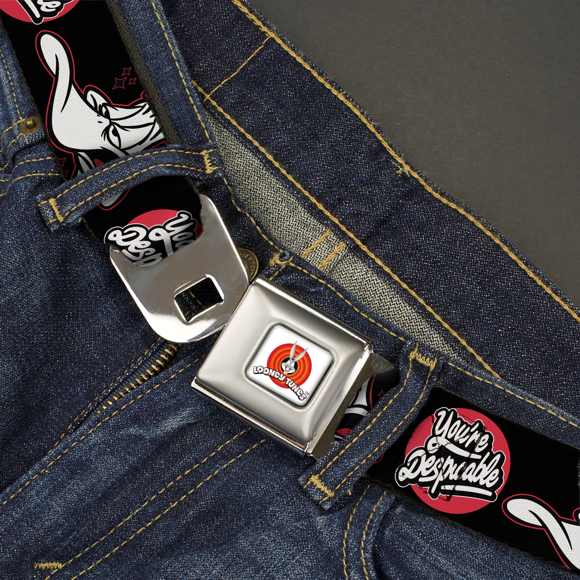 LOONEY TUNES Bullseye Title Logo Full Color White Seatbelt Belt - Looney Tunes Daffy Duck YOU'RE DESPICABLE Expression Black Webbing Seatbelt Belts Looney Tunes