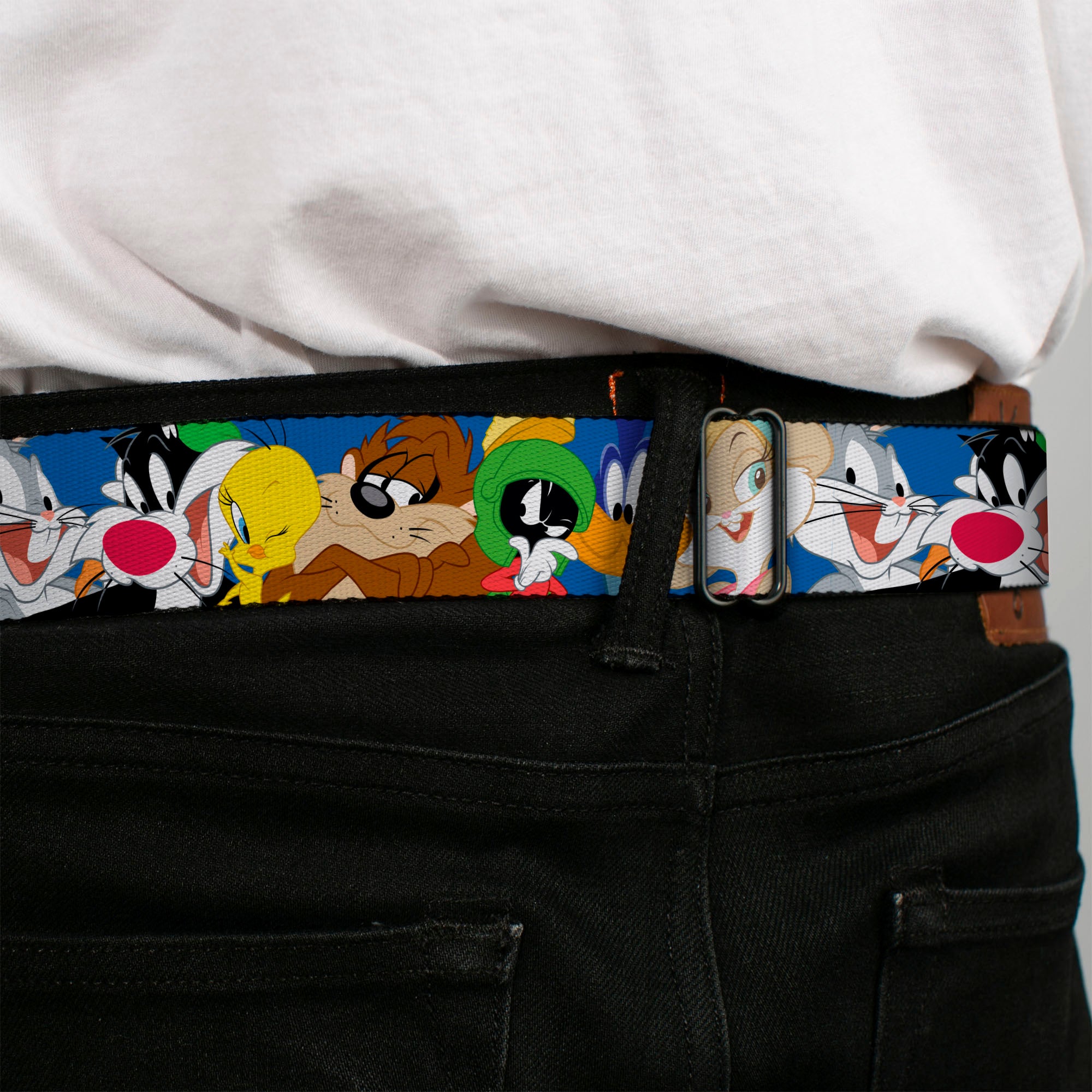 LOONEY TUNES Text Title Logo Full Color White Seatbelt Belt - Looney Tunes Seven Character Faces Stacked Blue Webbing Seatbelt Belts Looney Tunes