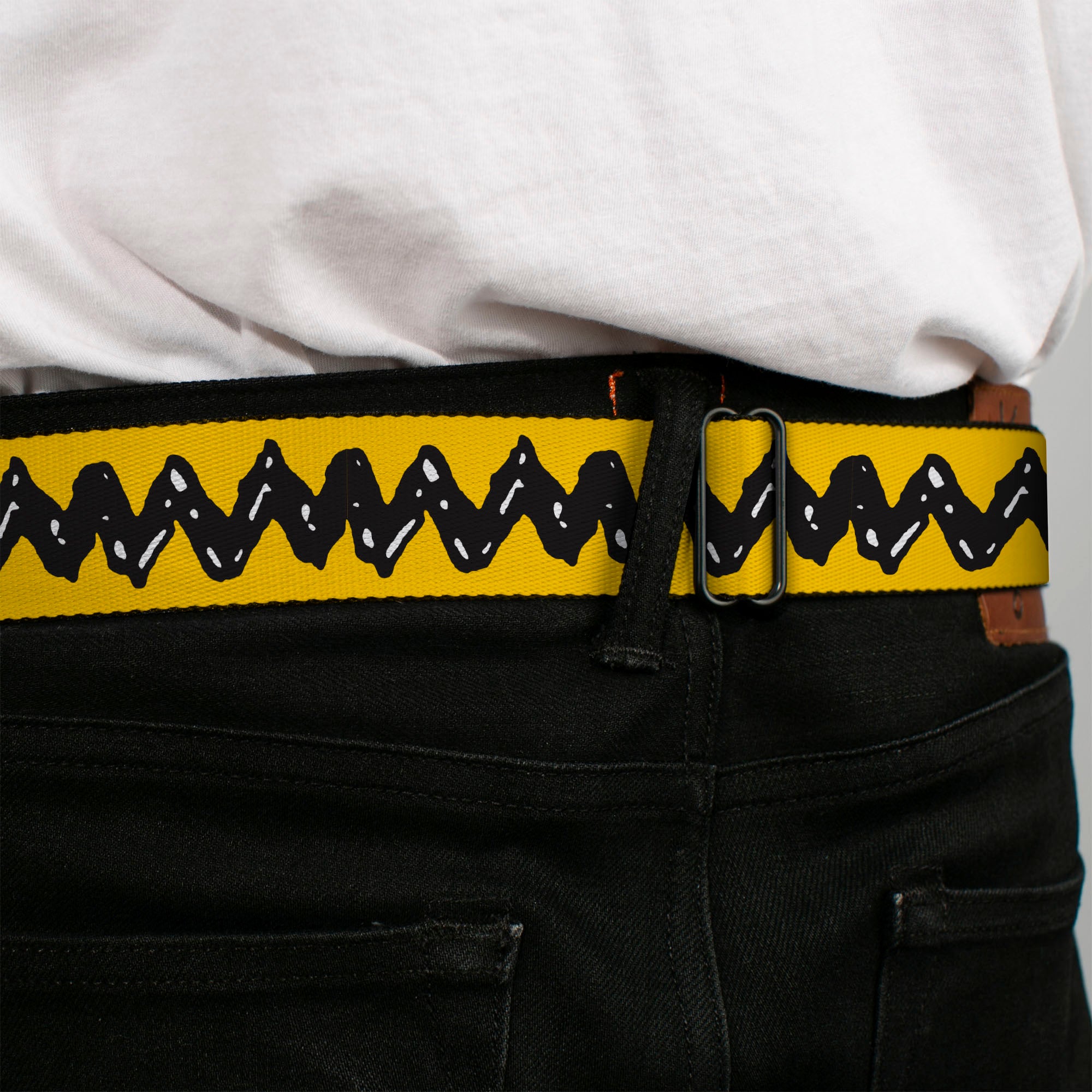 PEANUTS Title Logo Full Color Black/White Seatbelt Belt - Peanuts Charlie Brown Zig Zag Stripe Yellow/Black Webbing Seatbelt Belts Peanuts