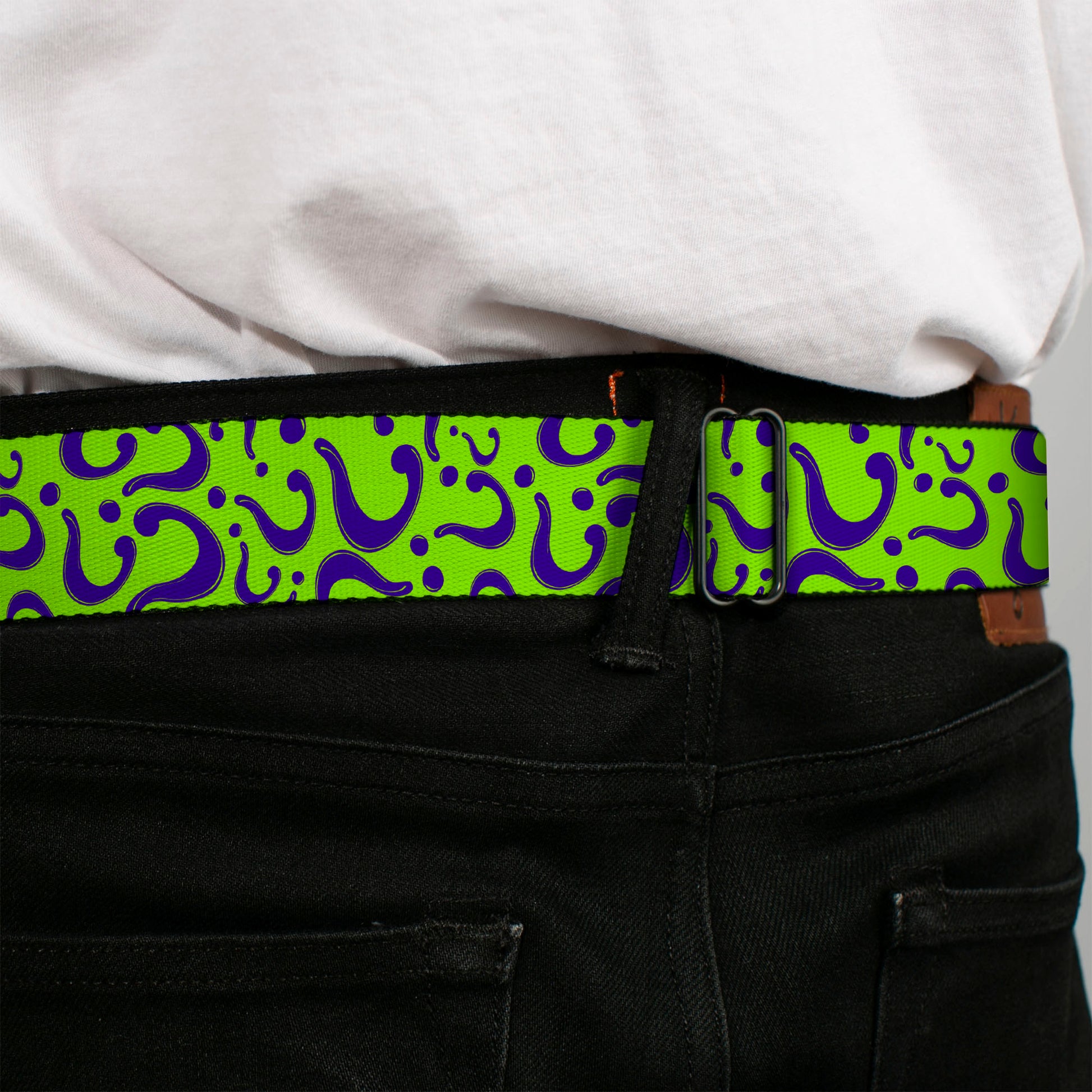 Riddler "?" Black Silver Seatbelt Belt - Question Mark Scattered Lime Green/Purple Webbing Seatbelt Belts DC Comics