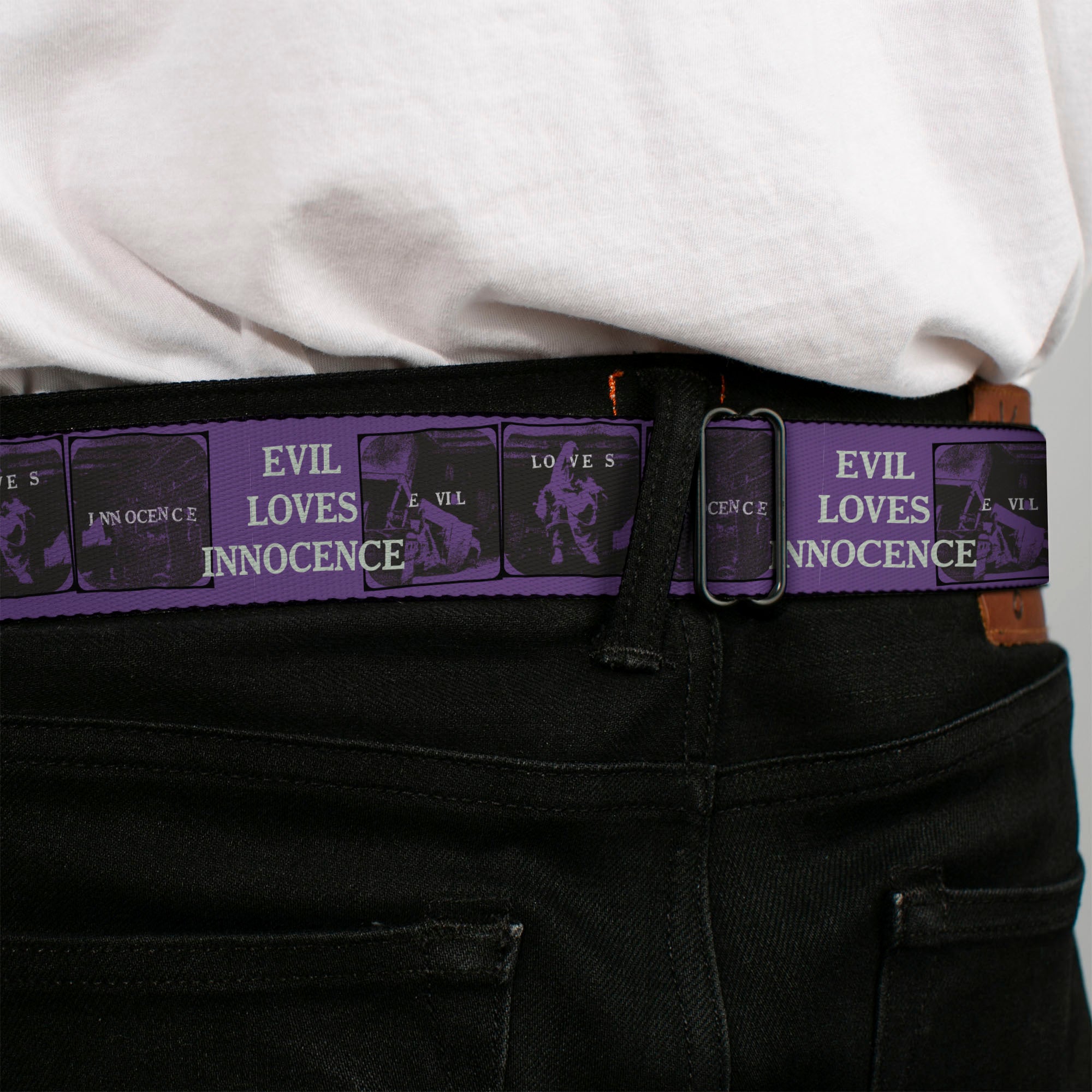 THE CONJURING Title Logo Full Color Black/White Seatbelt Belt - The Conjuring EVIL LOVES INNOCENSE Pose Blocks Purple/Black Webbing Seatbelt Belts The Conjuring