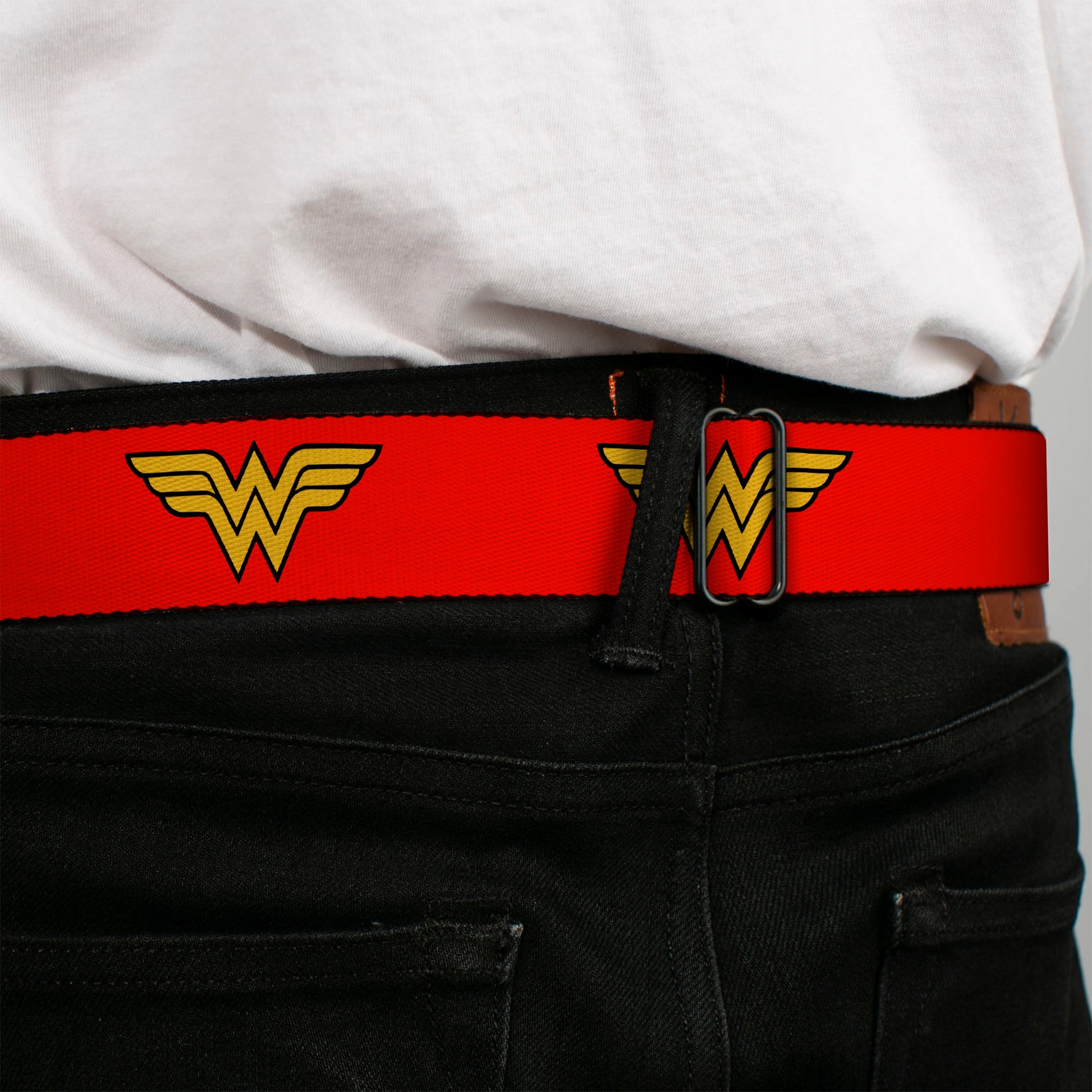 Wonder Woman Logo Full Color Red Seatbelt Belt - Wonder Woman Logo Red Webbing Seatbelt Belts DC Comics