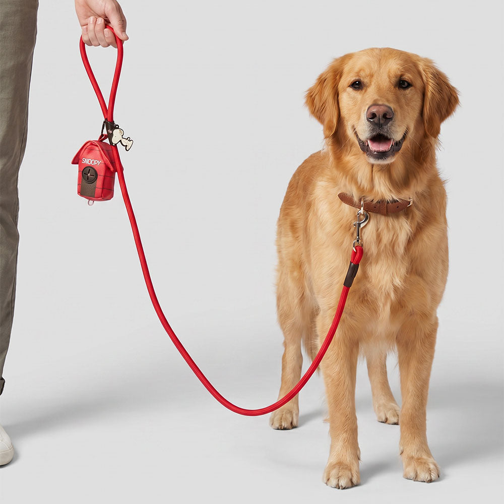 Dog Leash - Peanuts Snoopy Red Rope Leash with Dog House Shape Dispenser
