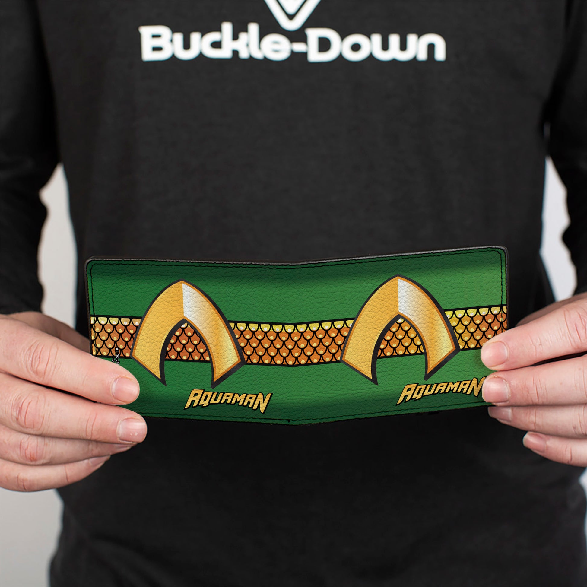 Bi-Fold Wallet - AQUAMAN Classic Icon Scales Stripe Green Golds Bi-Fold Wallets DC Comics