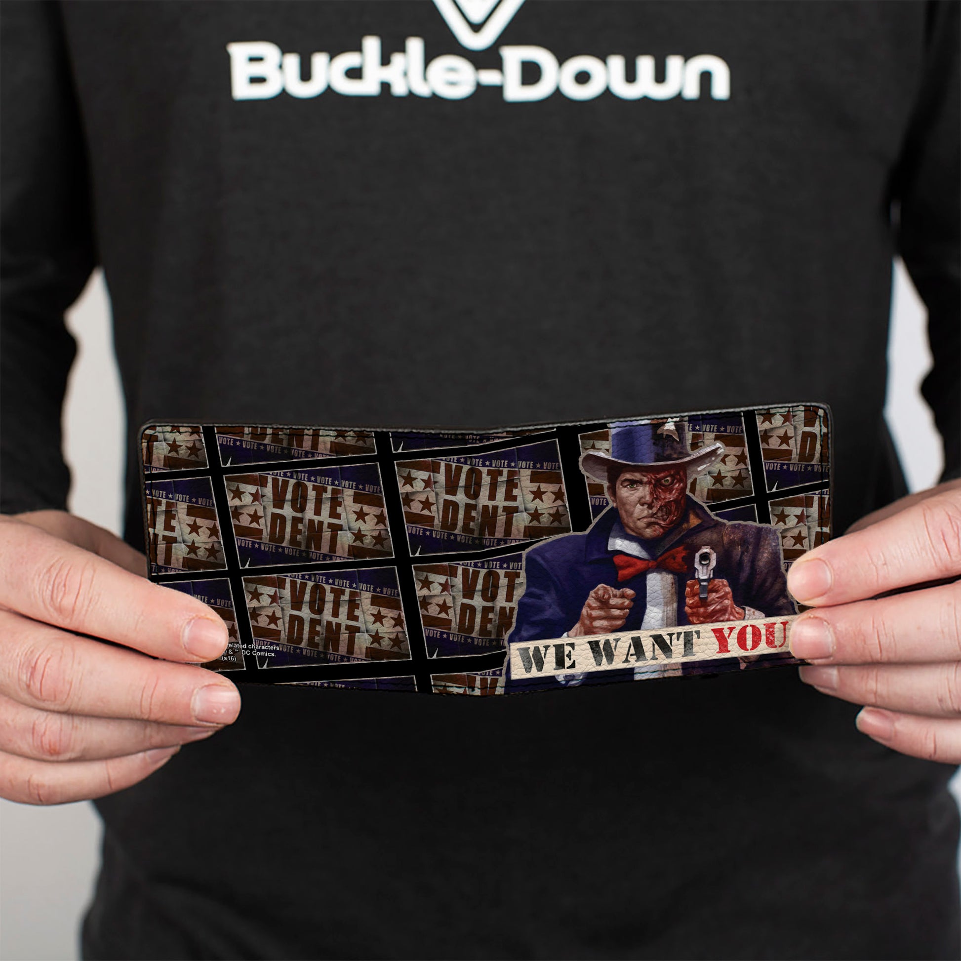 Bi-Fold Wallet - Uncle Two-Face WE WANT YOU! VOTE DENT Poster Blocks Bi-Fold Wallets DC Comics