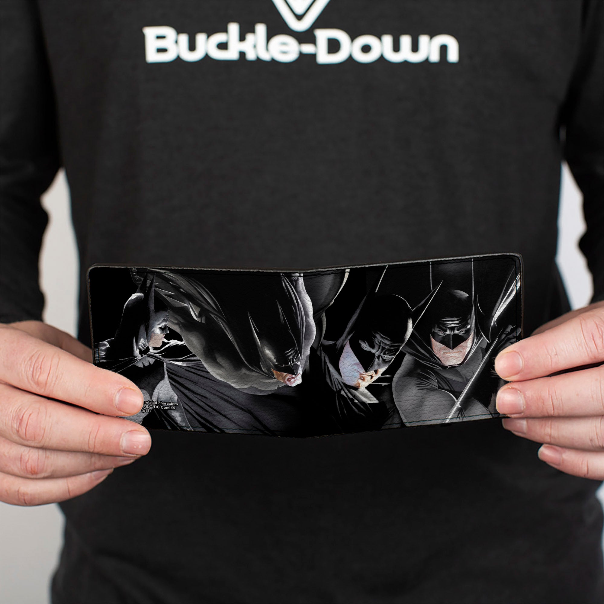 Bi-Fold Wallet - Batman 4-Vivid Action Poses Black Bi-Fold Wallets DC Comics