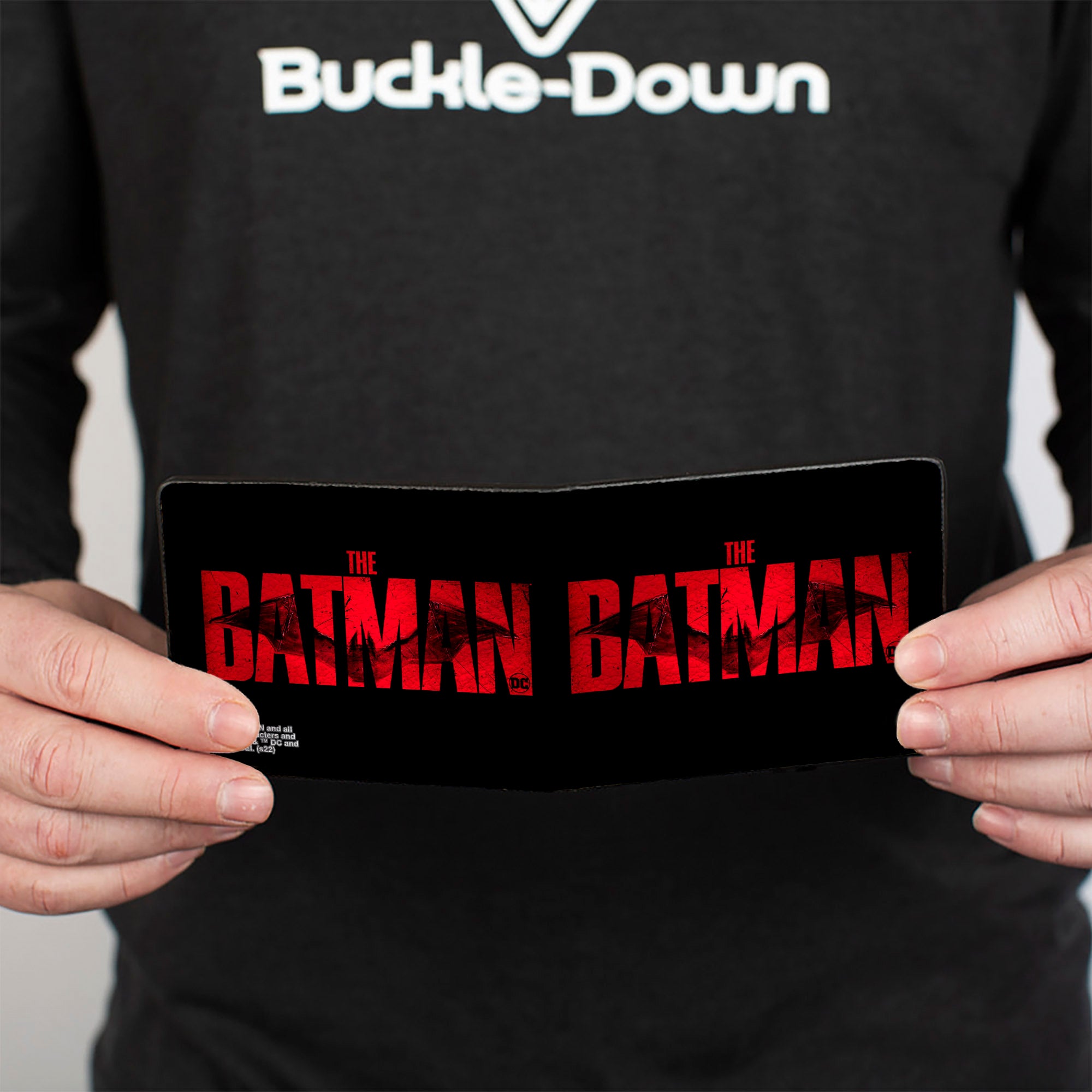 Bi-Fold Wallet - THE BATMAN Movie Bat Title Weathered Black Red Bi-Fold Wallets DC Comics