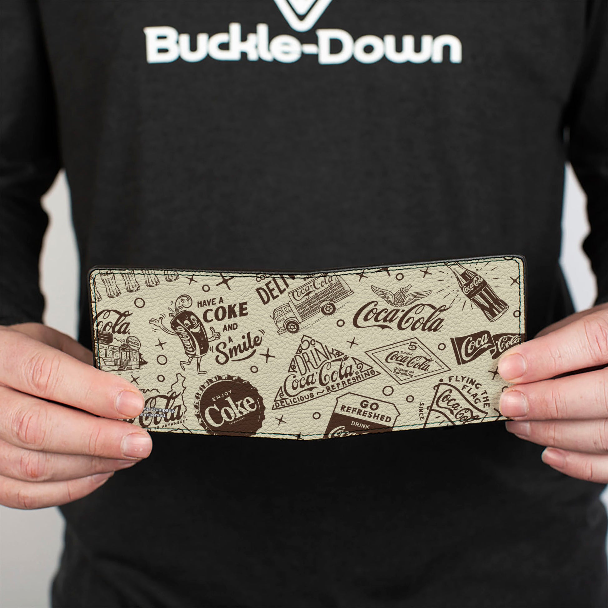 Bi-Fold Wallet - Vintage Coca-Cola HAVE A COKE AND SMILE Icons Collage Beige/Brown Bi-Fold Wallets Coca-Cola