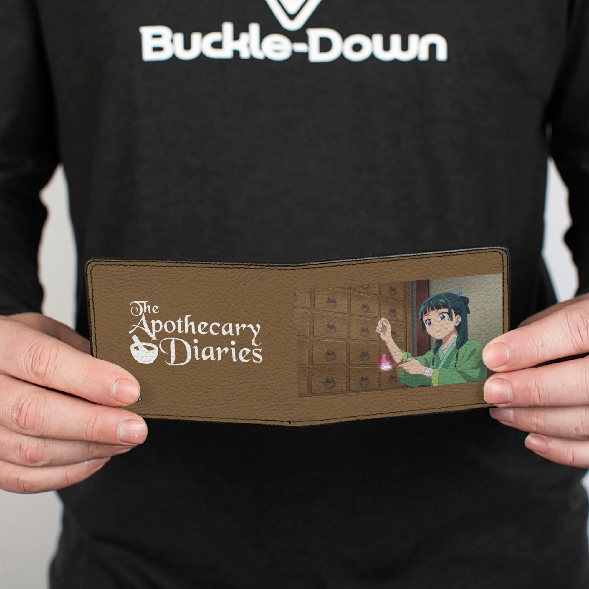 Bi-Fold Wallet - THE APOTHECARY DIARIES Mamao Pose and Title Logo Brown Bi-Fold Wallets The Apothecary Diaries