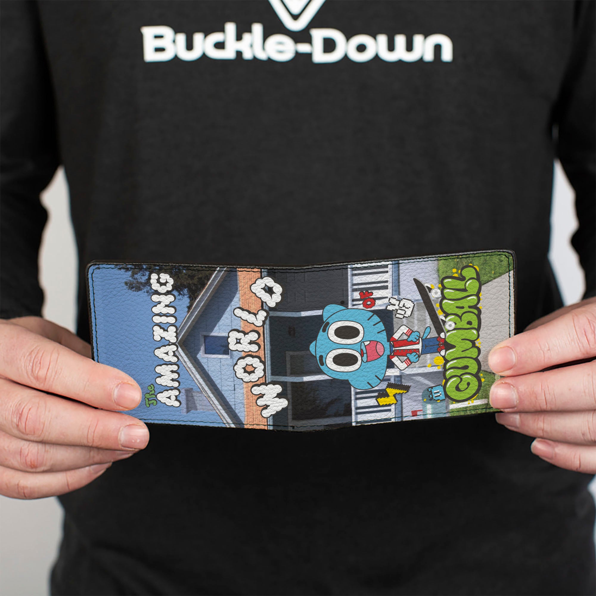 Bi-Fold Wallet - THE AMAZING WORLD OF GUMBALL Text and House Pose Bi-Fold Wallets The Amazing World of Gumball