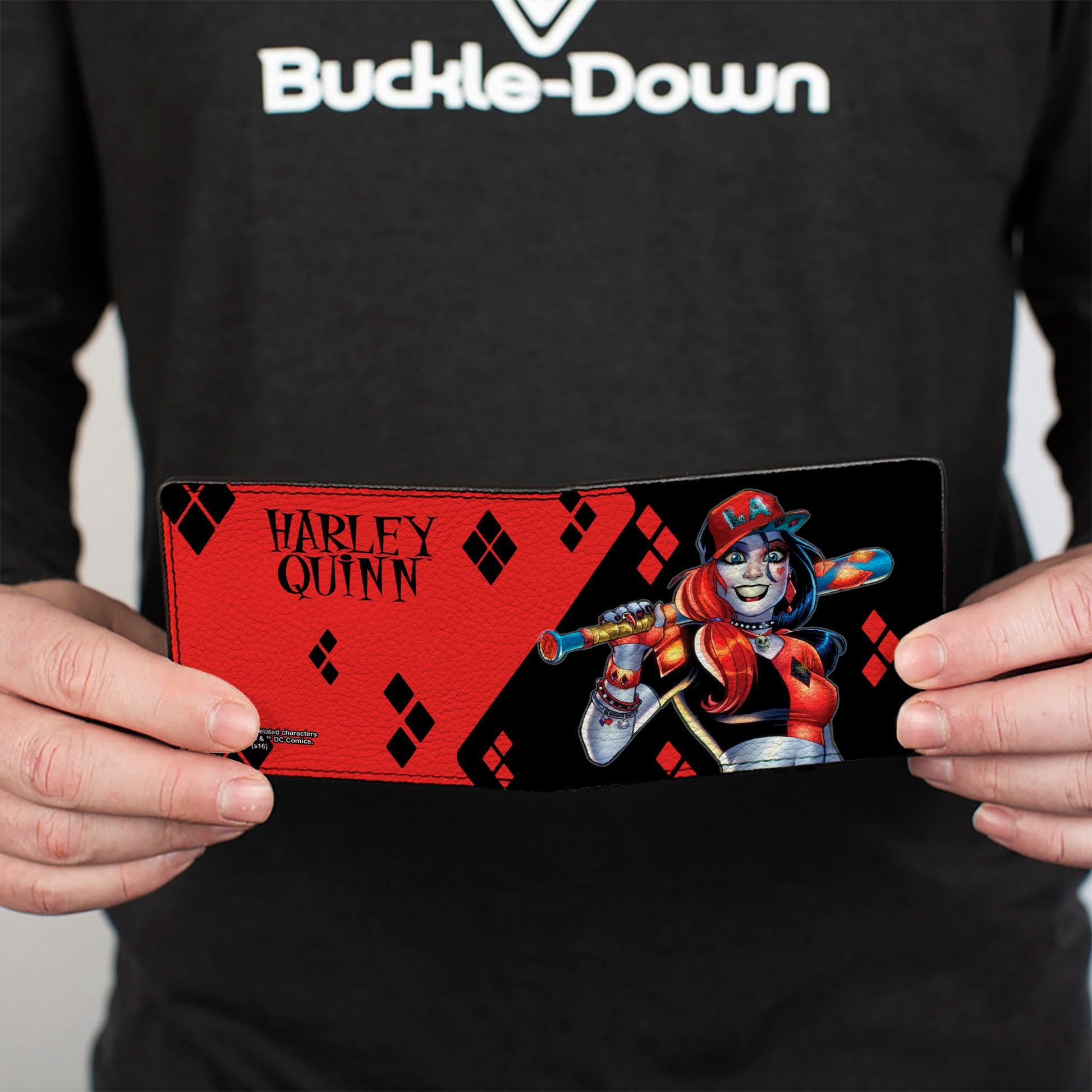 Bi-Fold Wallet - Harley Quinn Issue #20 LA Baseball Cover Pose Diamonds Black Red Bi-Fold Wallets DC Comics