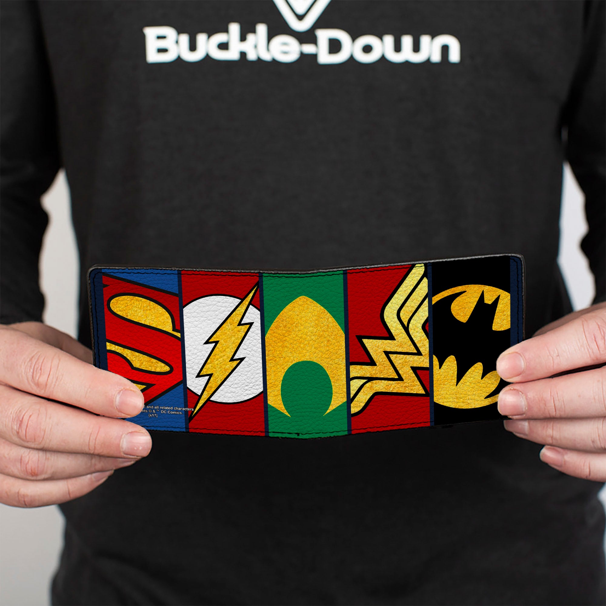 Bi-Fold Wallet - Justice League 5-Superhero Textured Logo CLOSE-UP Panels Bi-Fold Wallets DC Comics