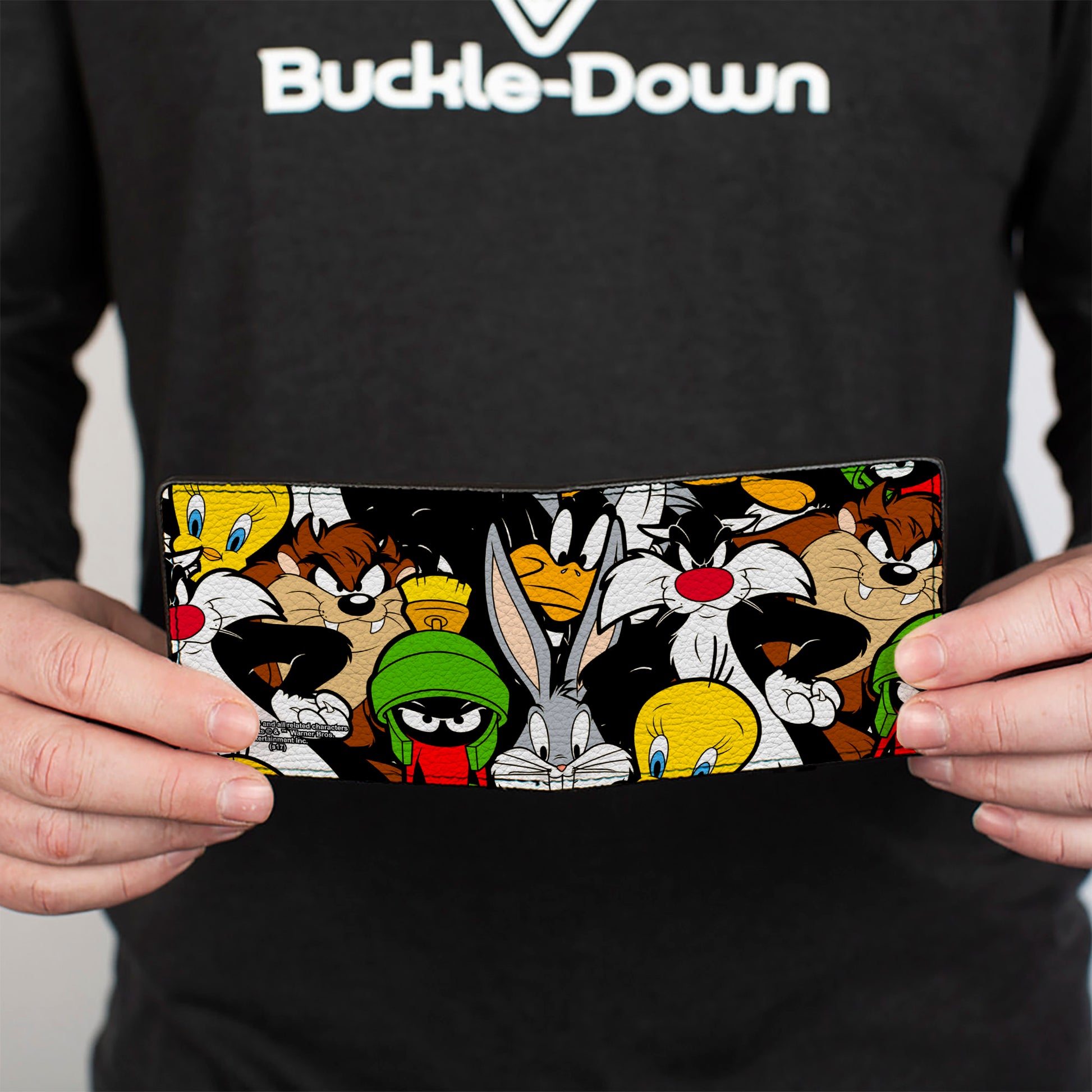 Bi-Fold Wallet - Looney Tunes 6-Character Stacked Collage Bi-Fold Wallets Looney Tunes