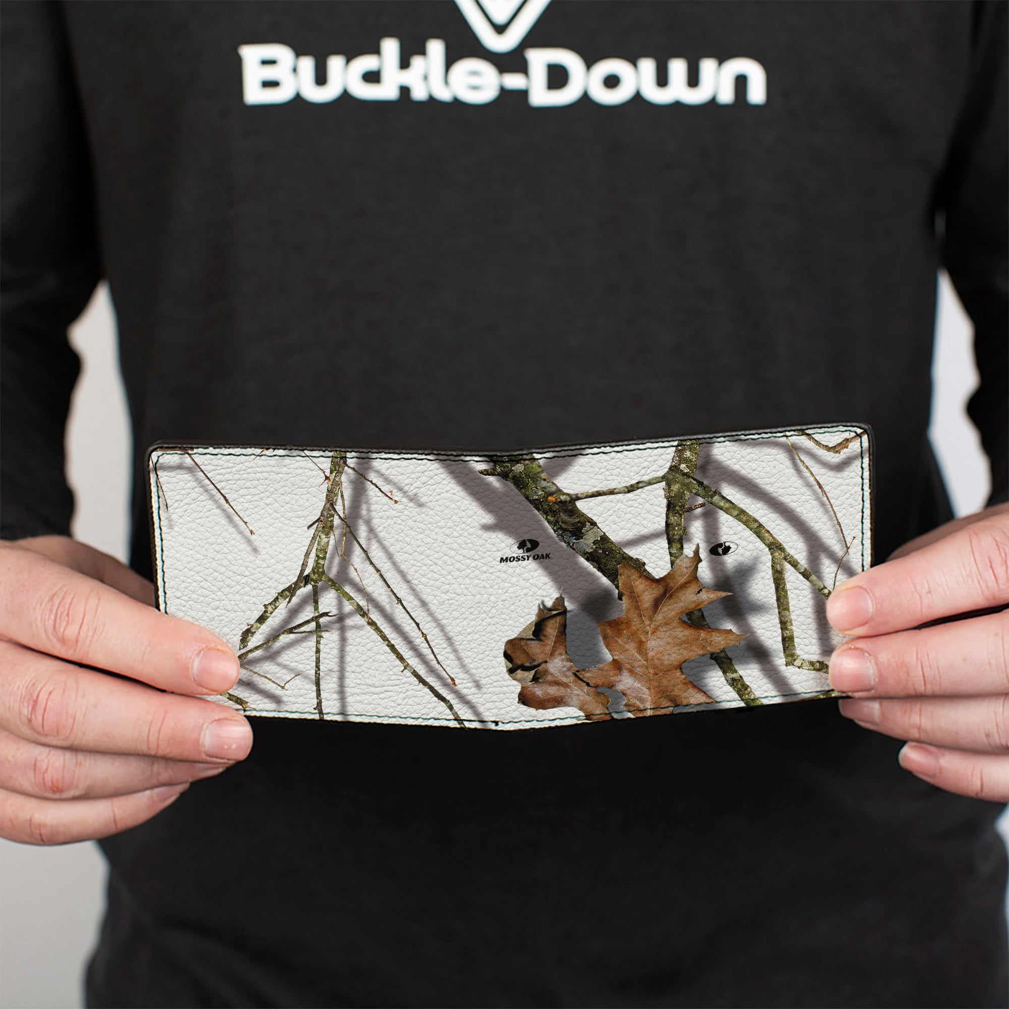 Bi-Fold Wallet - Mossy Oak Country Roots Snowdrift Camo White Bi-Fold Wallets Mossy Oak