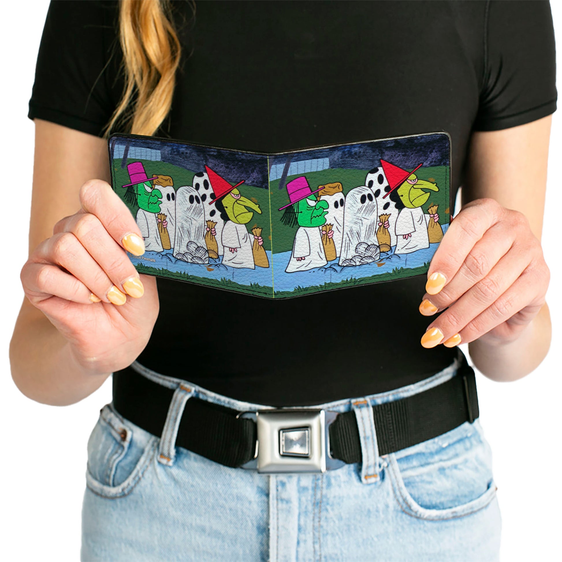 Bi-Fold Wallet - Peanuts Gang Halloween Trick or Treat Group Pose Bi-Fold Wallets Peanuts