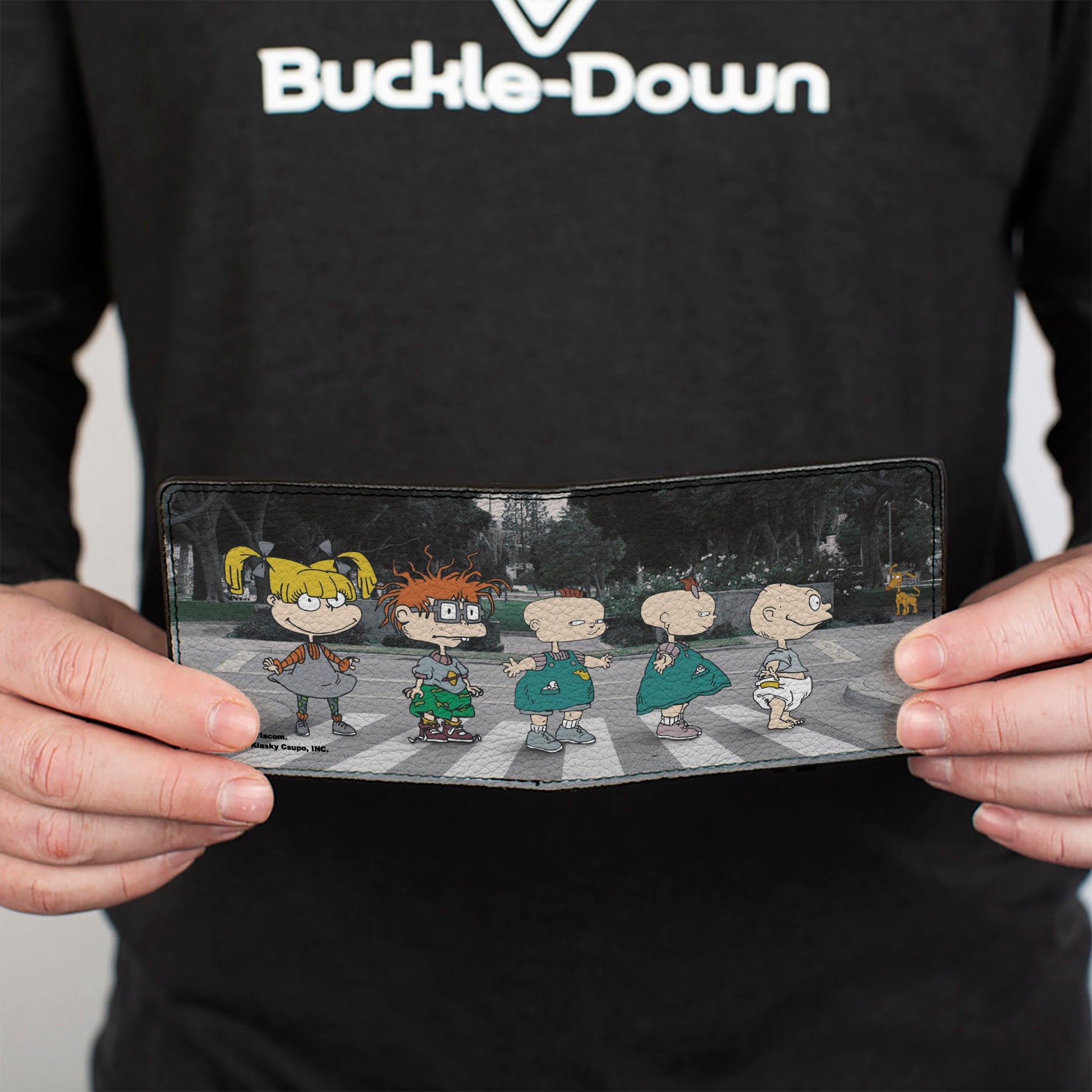 Bi-Fold Wallet - Rugrats 6-Character Road Crossing Scene Bi-Fold Wallets Rugrats