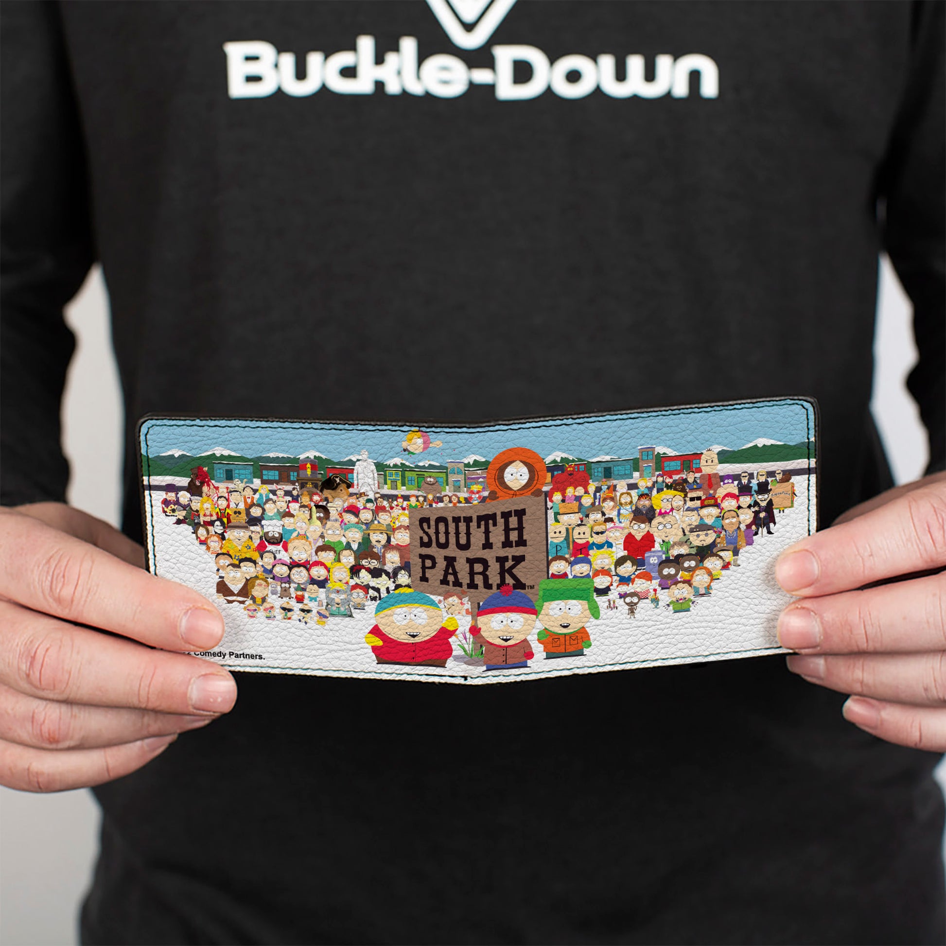 Bi-Fold Wallet - SOUTH PARK Title Characters Group Pose Bi-Fold Wallets South Park