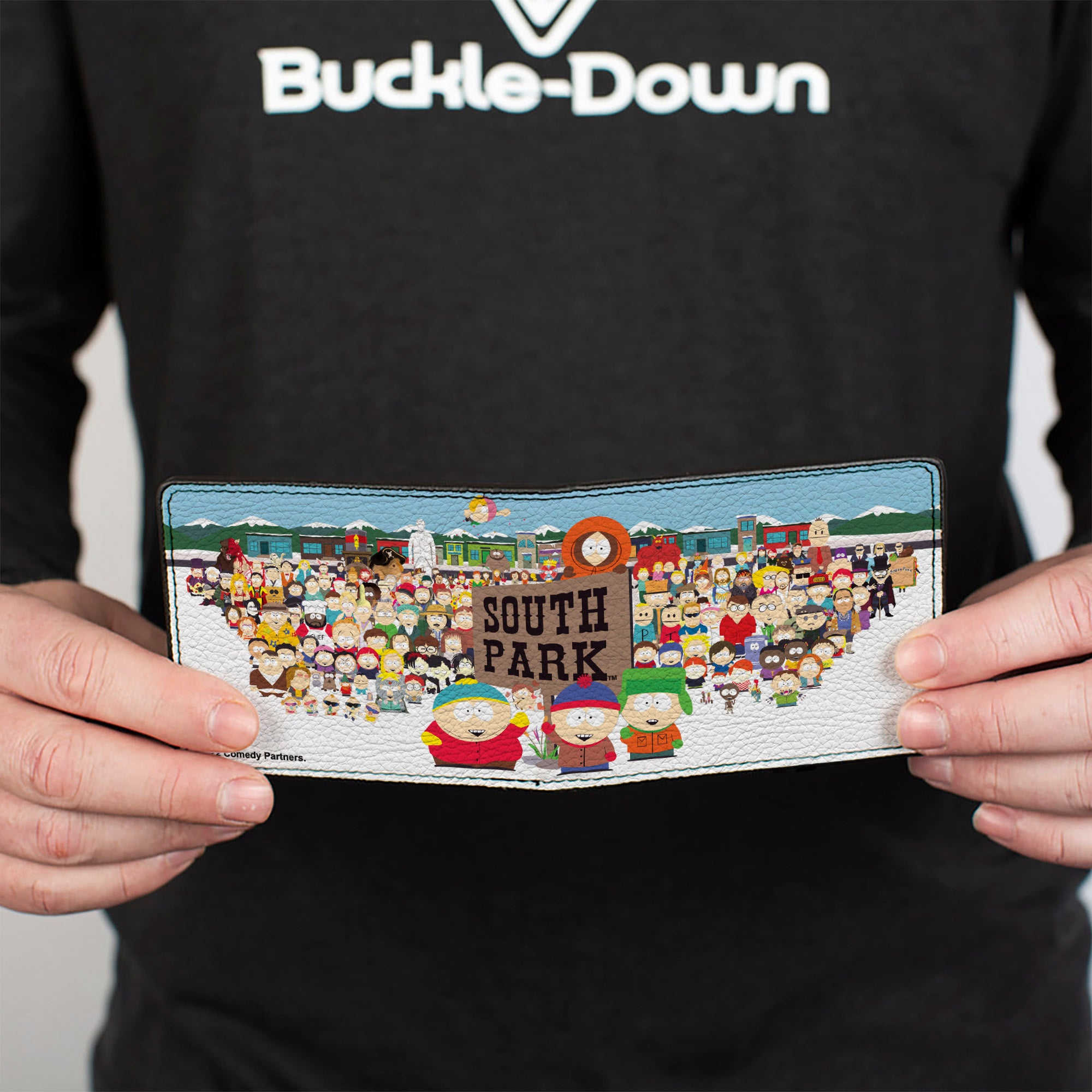 Bi-Fold Wallet - SOUTH PARK Title Characters Group Pose Bi-Fold Wallets South Park