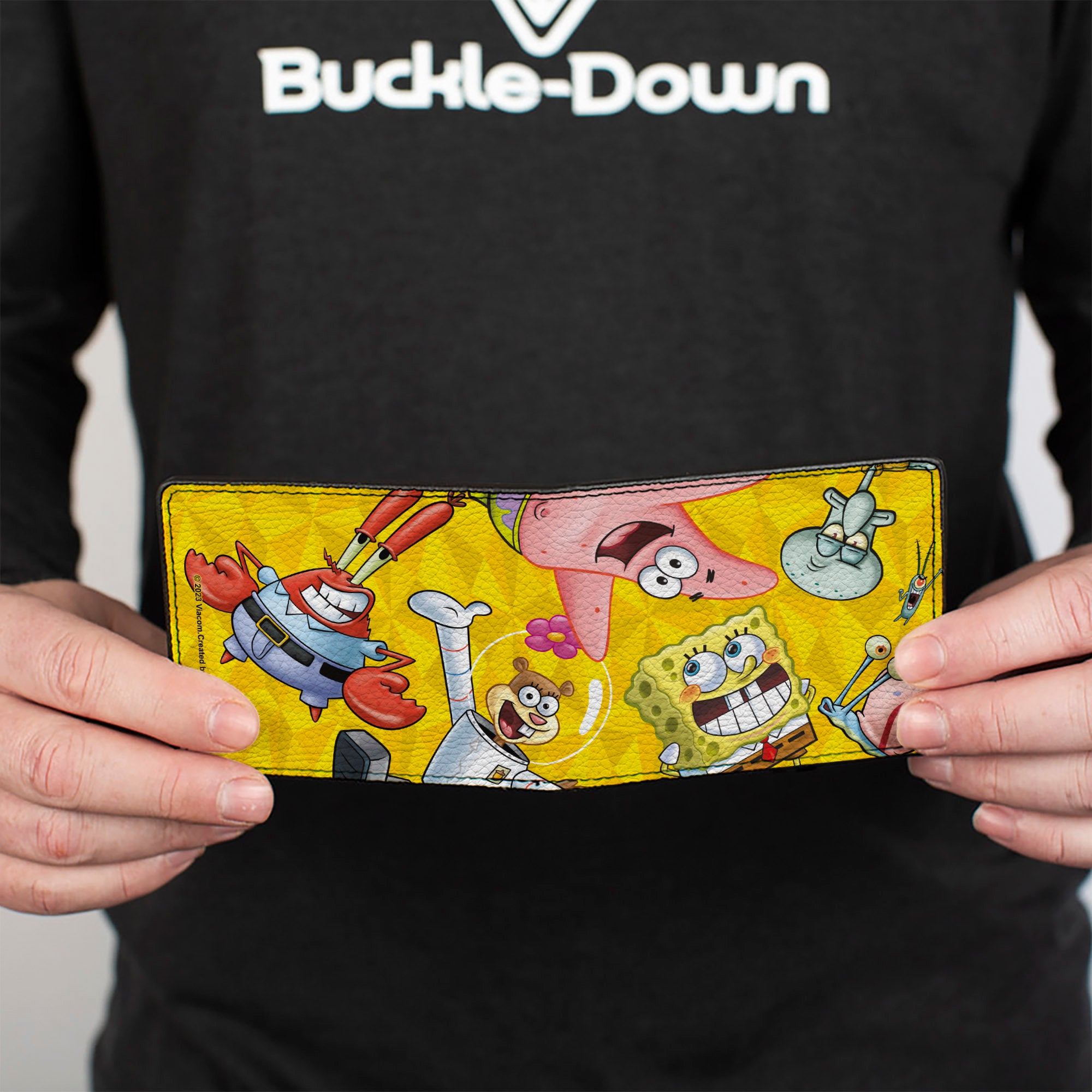 Bi-Fold Wallet - SpongeBob SquarePants Characters Pose Toss Yellows Bi-Fold Wallets SpongeBob SquarePants