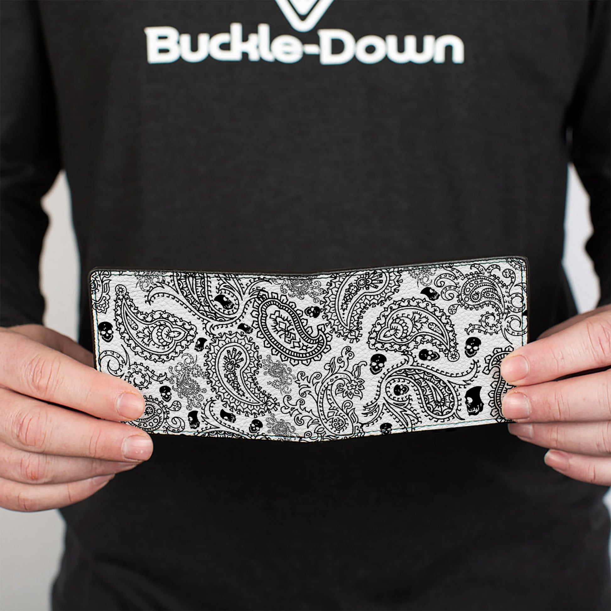 Bi-Fold Wallet - Bandana Skulls White Black Bi-Fold Wallets Buckle-Down