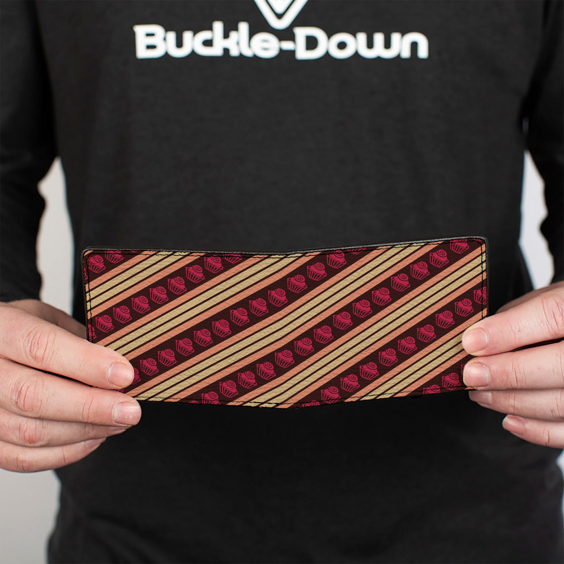 Bi-Fold Wallet - Cupcake Wallpaper Bi-Fold Wallets Buckle-Down