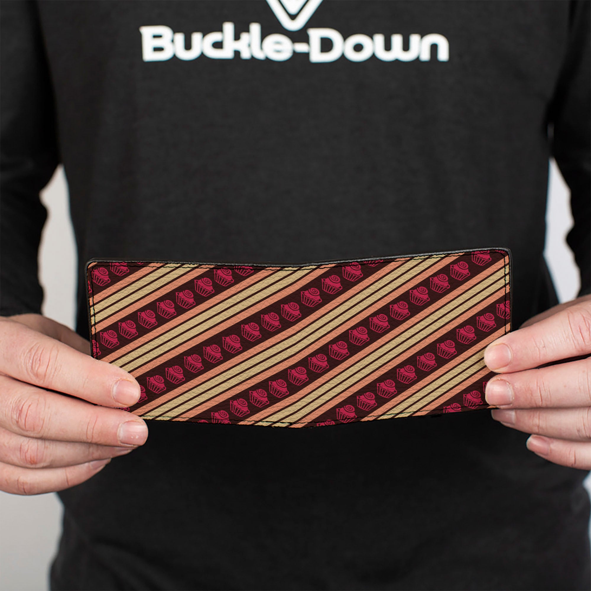 Bi-Fold Wallet - Cupcake Wallpaper Bi-Fold Wallets Buckle-Down